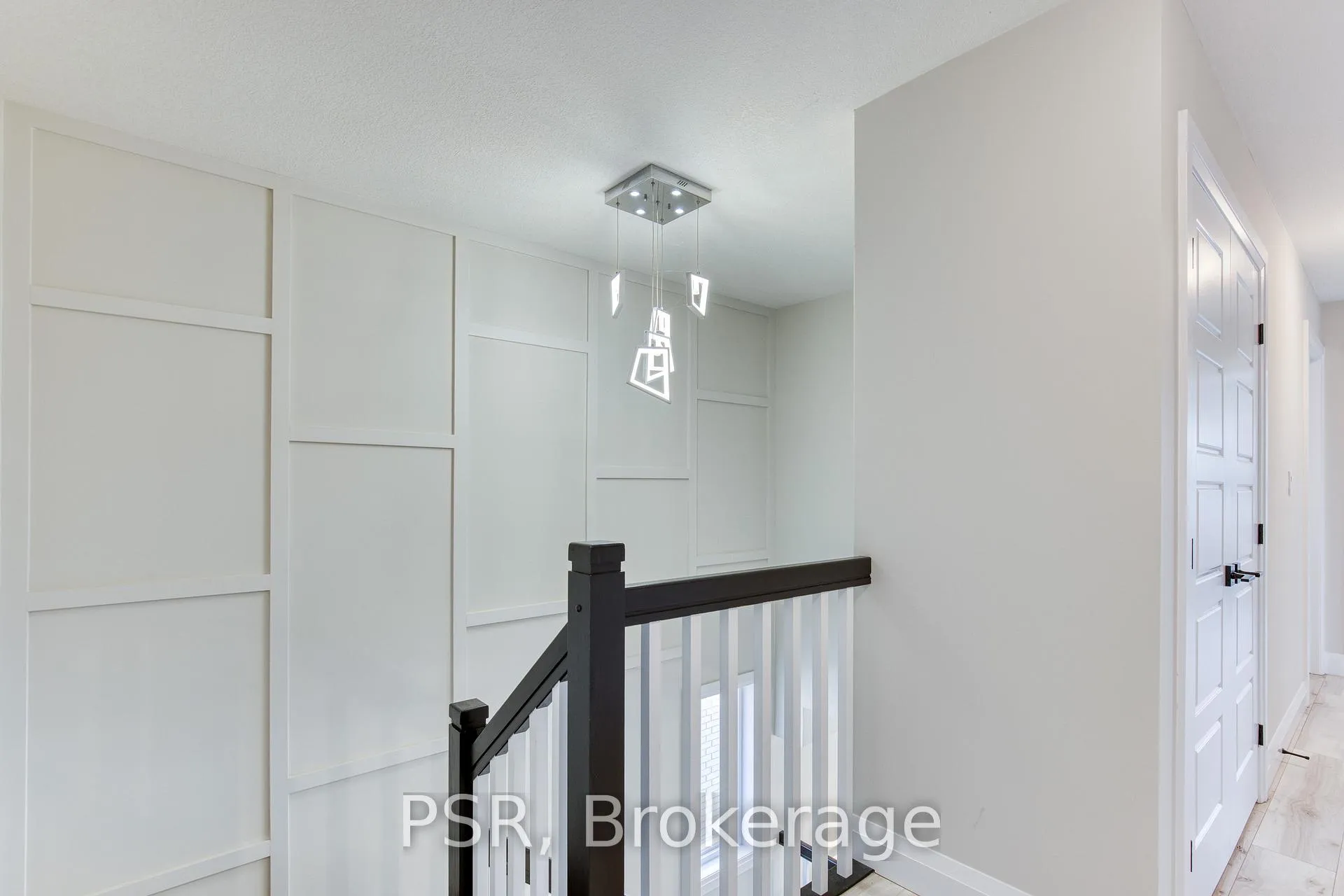 Photo 26 of 545 Doonwoods Crescent, Kitchener — HOMEH