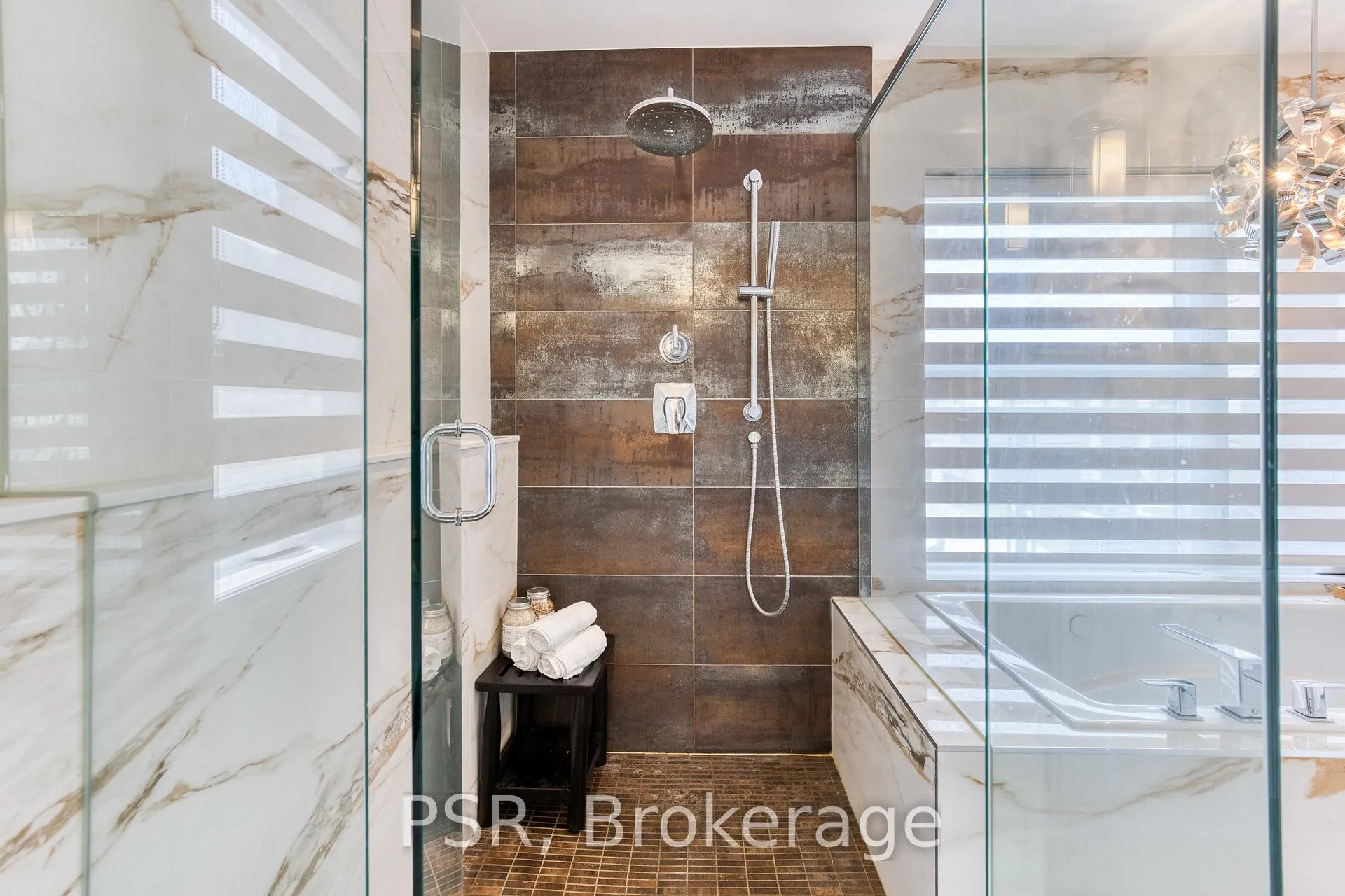 Photo 33 of 545 Doonwoods Crescent, Kitchener — HOMEH