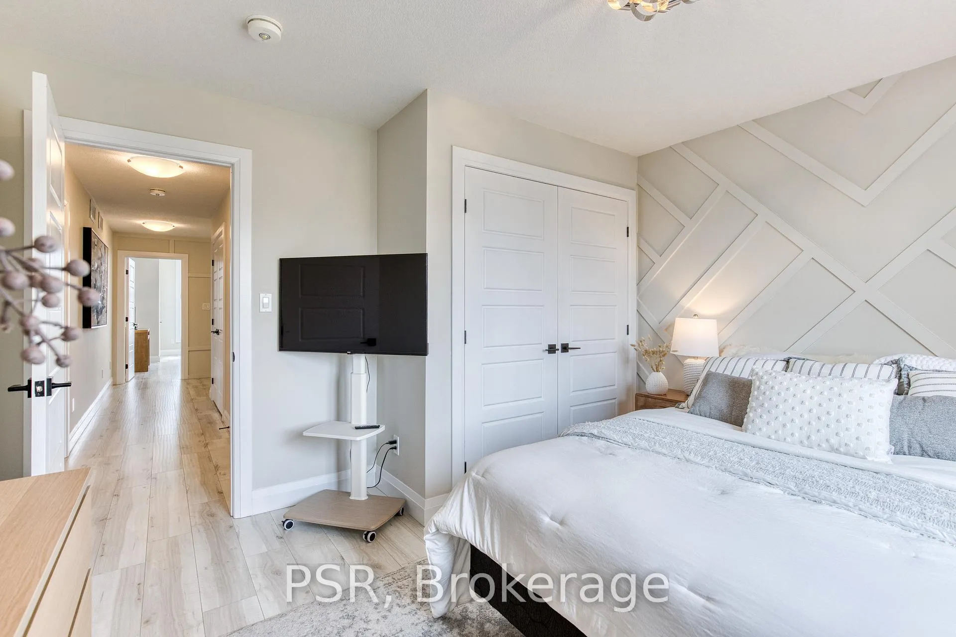 Photo 38 of 545 Doonwoods Crescent, Kitchener — HOMEH