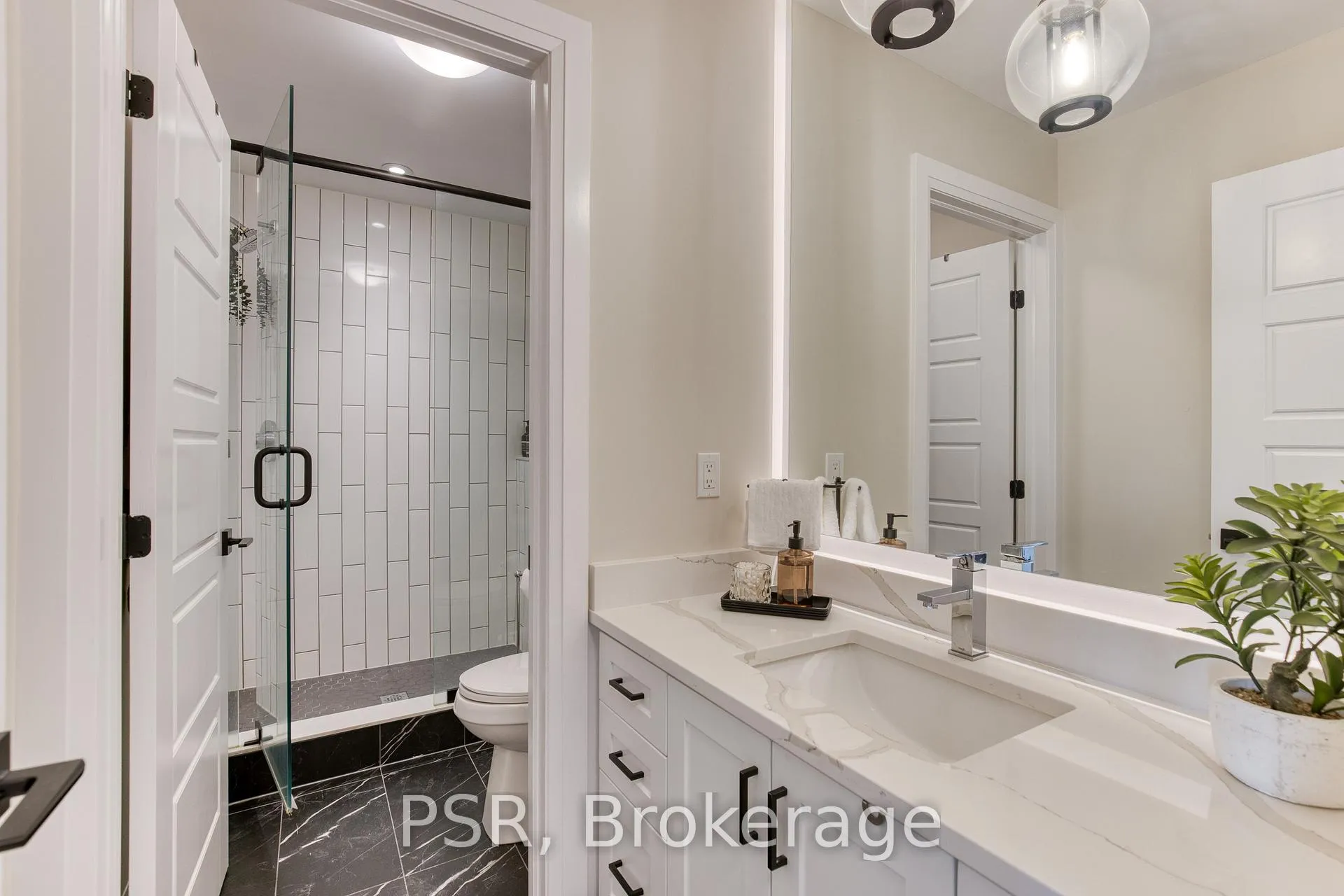 Photo 39 of 545 Doonwoods Crescent, Kitchener — HOMEH