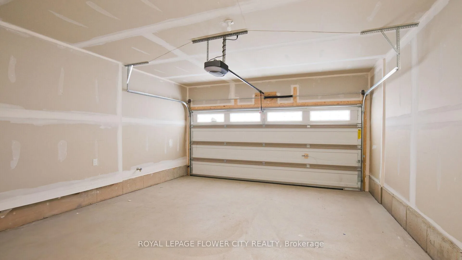 Photo 35 of 137 Limestone Lane, Shelburne — HOMEH