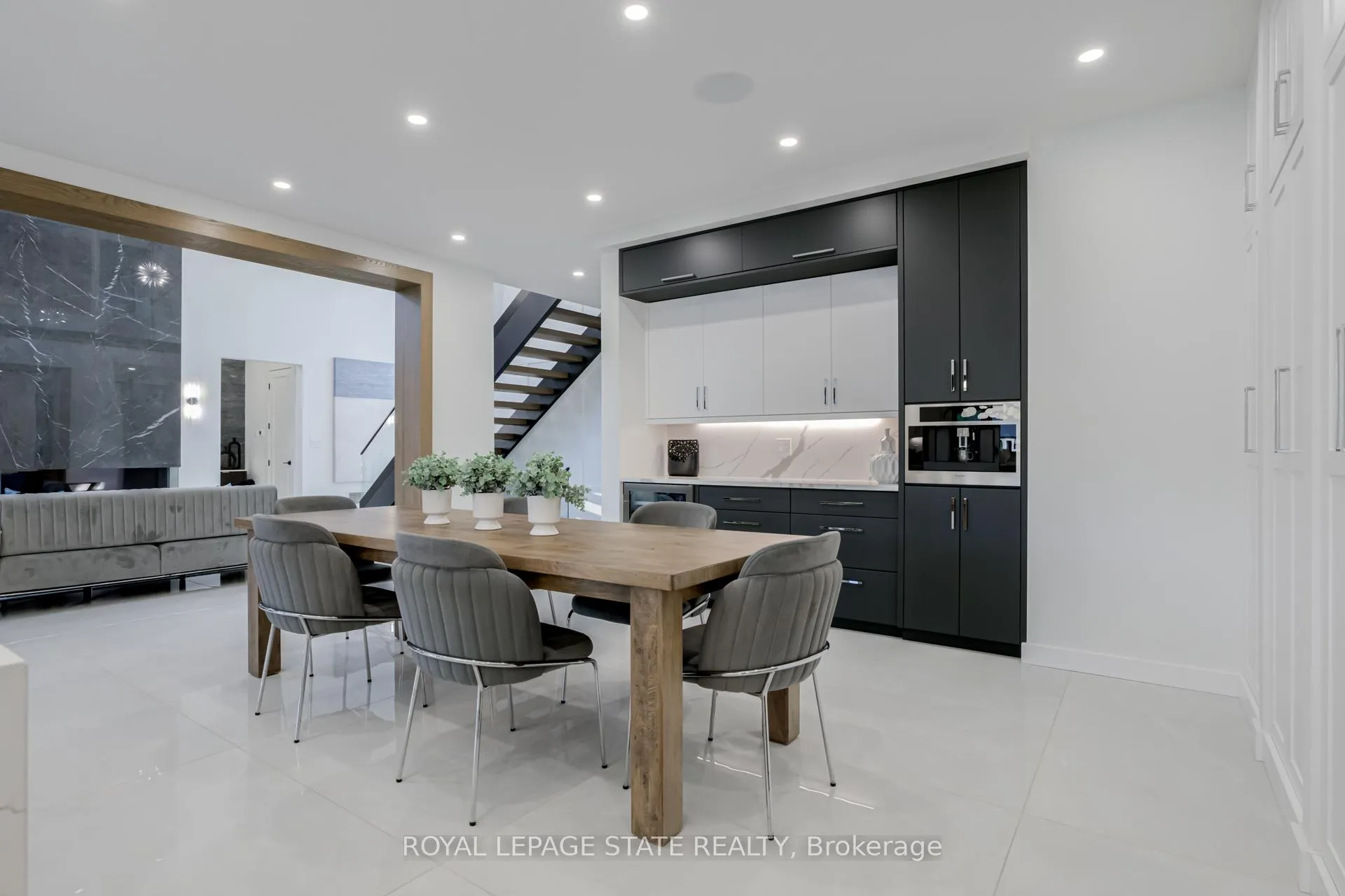 Photo 14 of 6 Shakespeare Road, Hamilton, Greensville — HOMEH