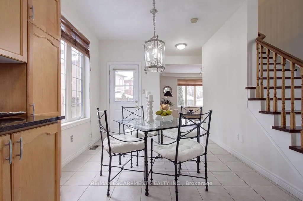 Photo 8 of 2446 Sutton Drive, Burlington, Orchard — HOMEH