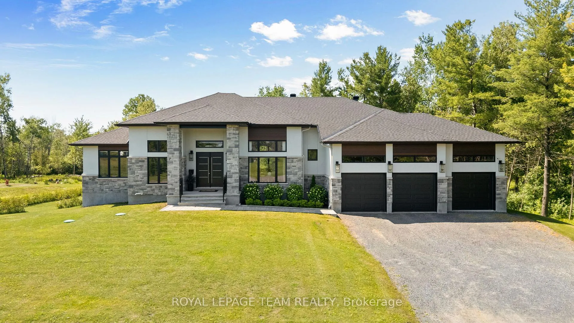 Photo 1 of 216 Shamus Way, Ottawa, Huntley Ward (South West) — HOMEH