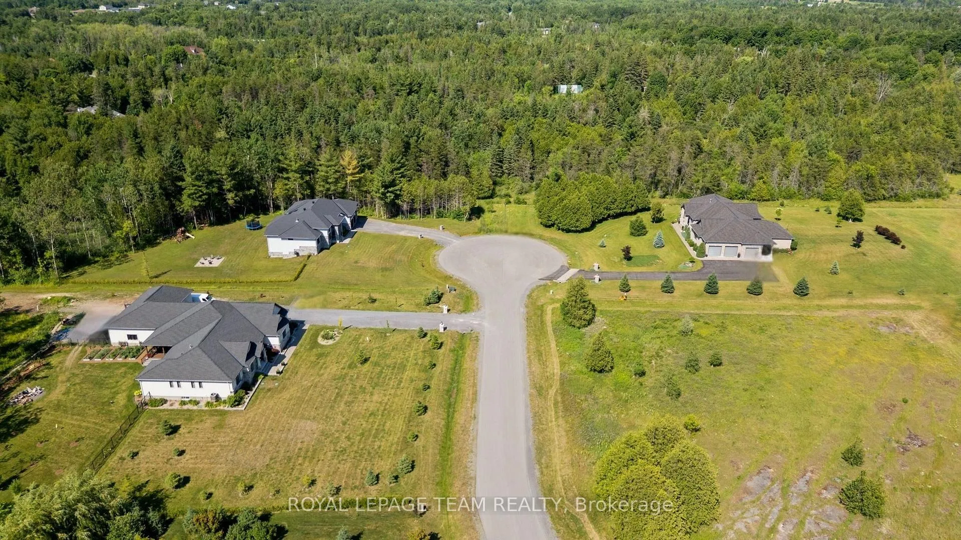Photo 4 of 216 Shamus Way, Ottawa, Huntley Ward (South West) — HOMEH