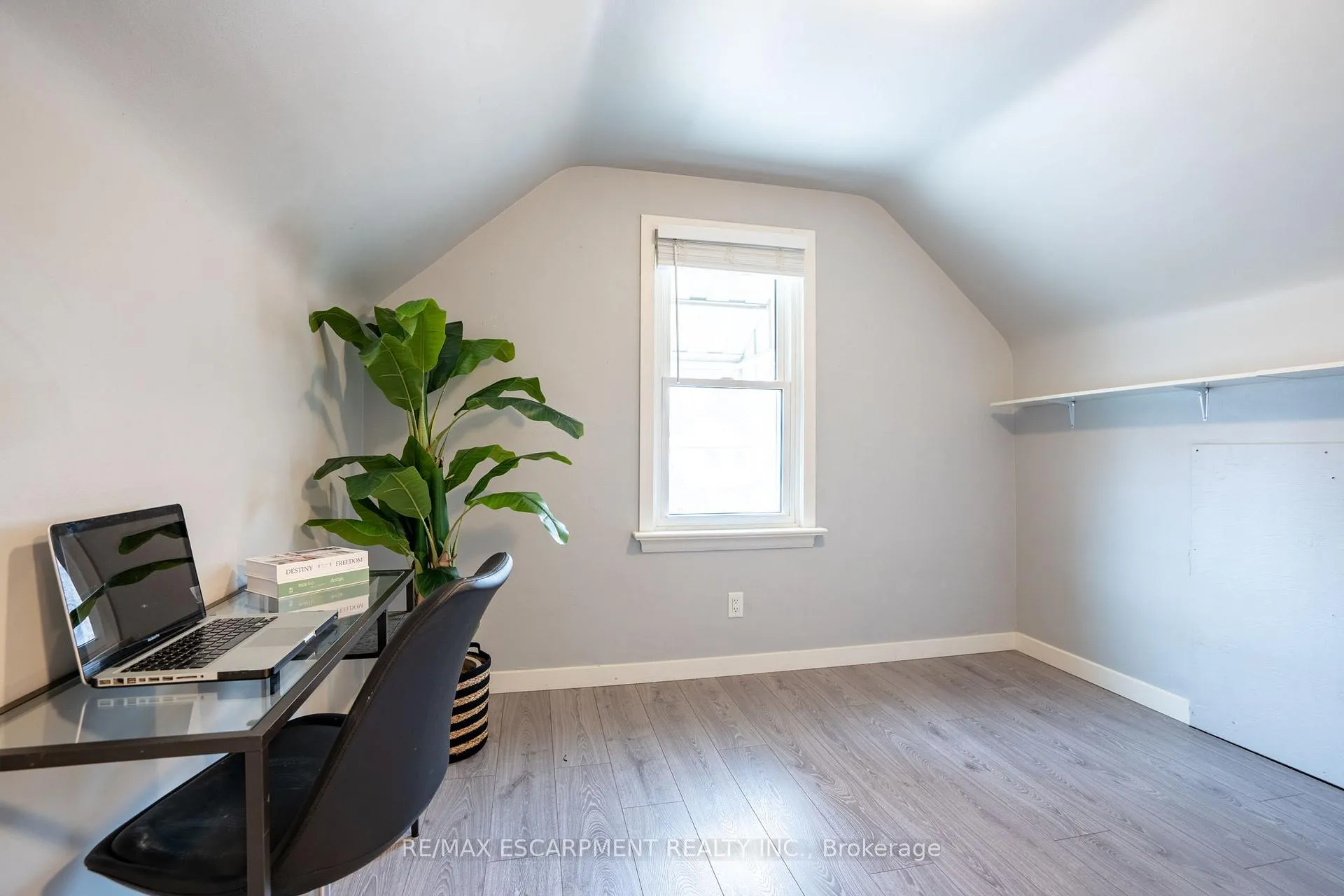 Photo 23 of 219 Rodgers Road, Hamilton, Bartonville — HOMEH