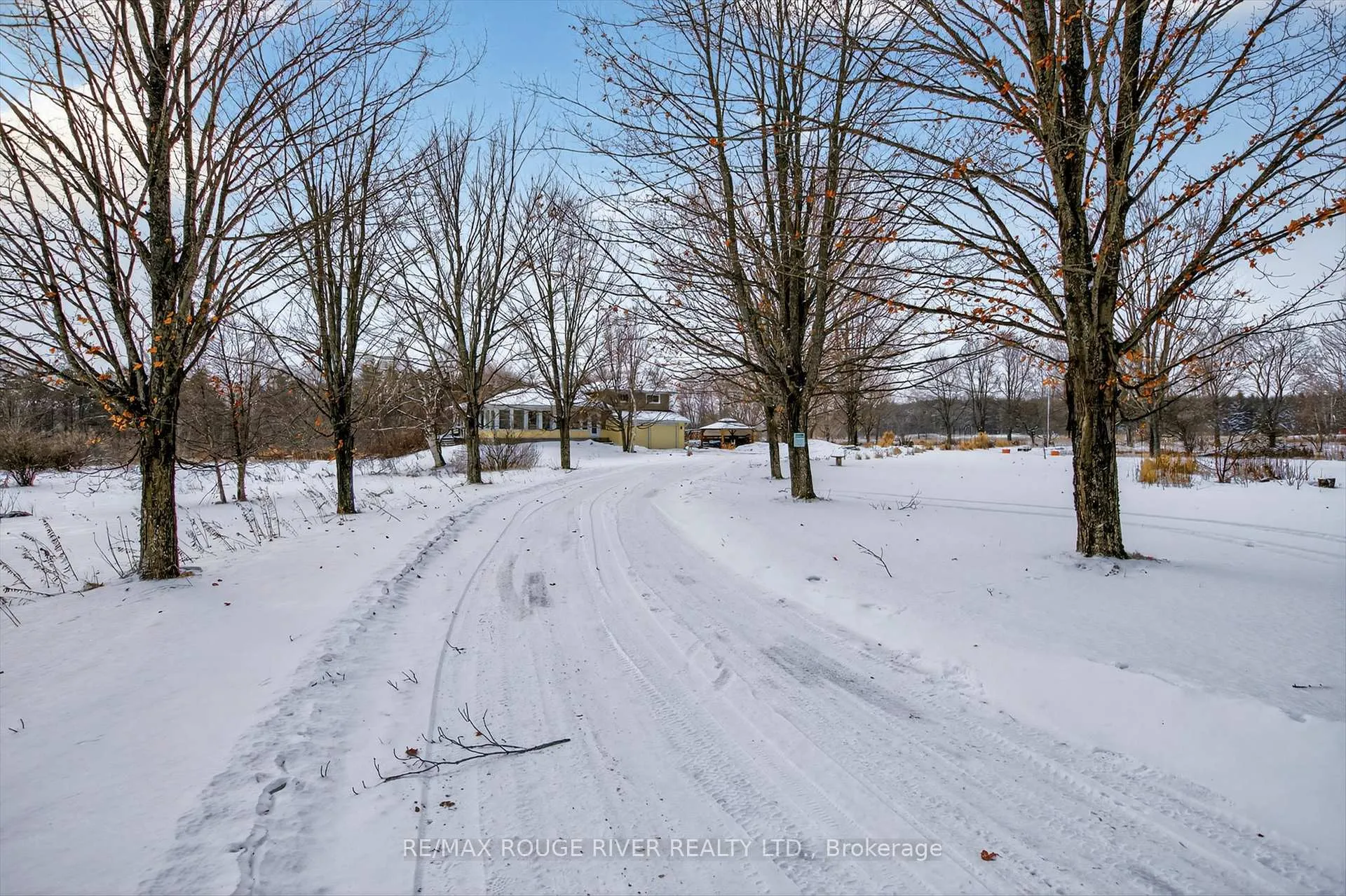 Photo 1 of 2401 15TH Line, Selwyn — HOMEH