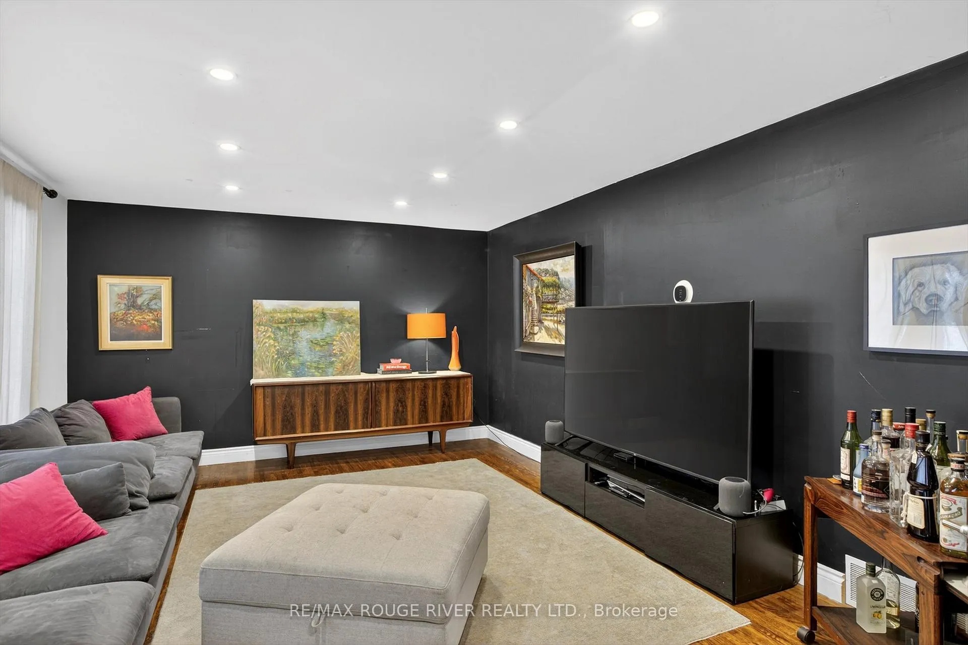 Photo 5 of 2401 15TH Line, Selwyn — HOMEH