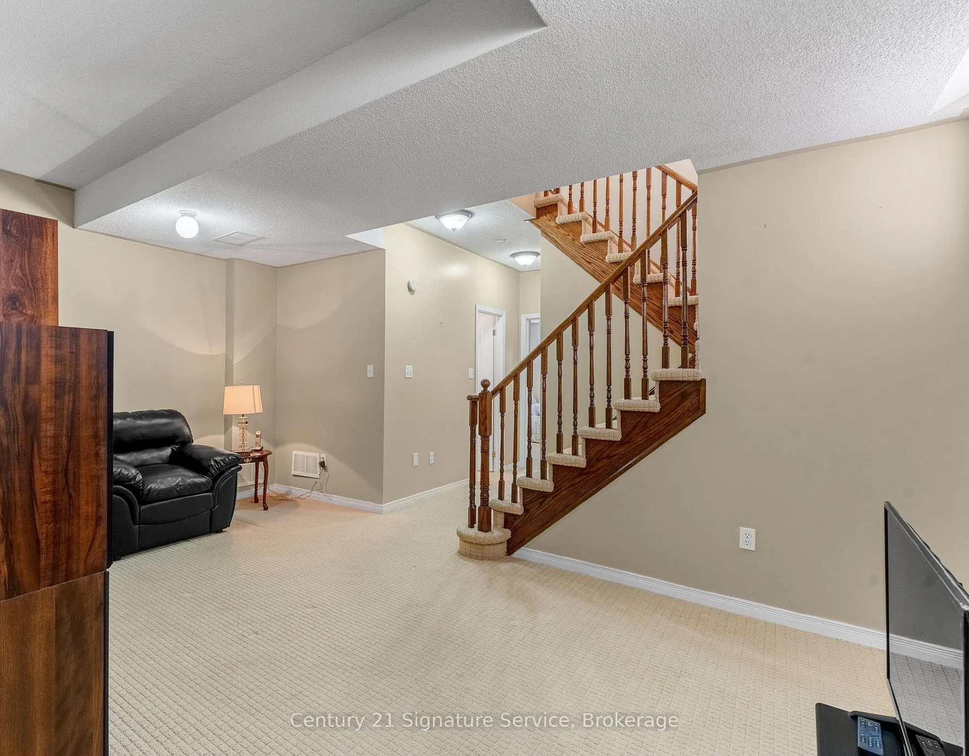 Photo 20 of 37 Newark Way, Brampton, Fletcher's Meadow — HOMEH