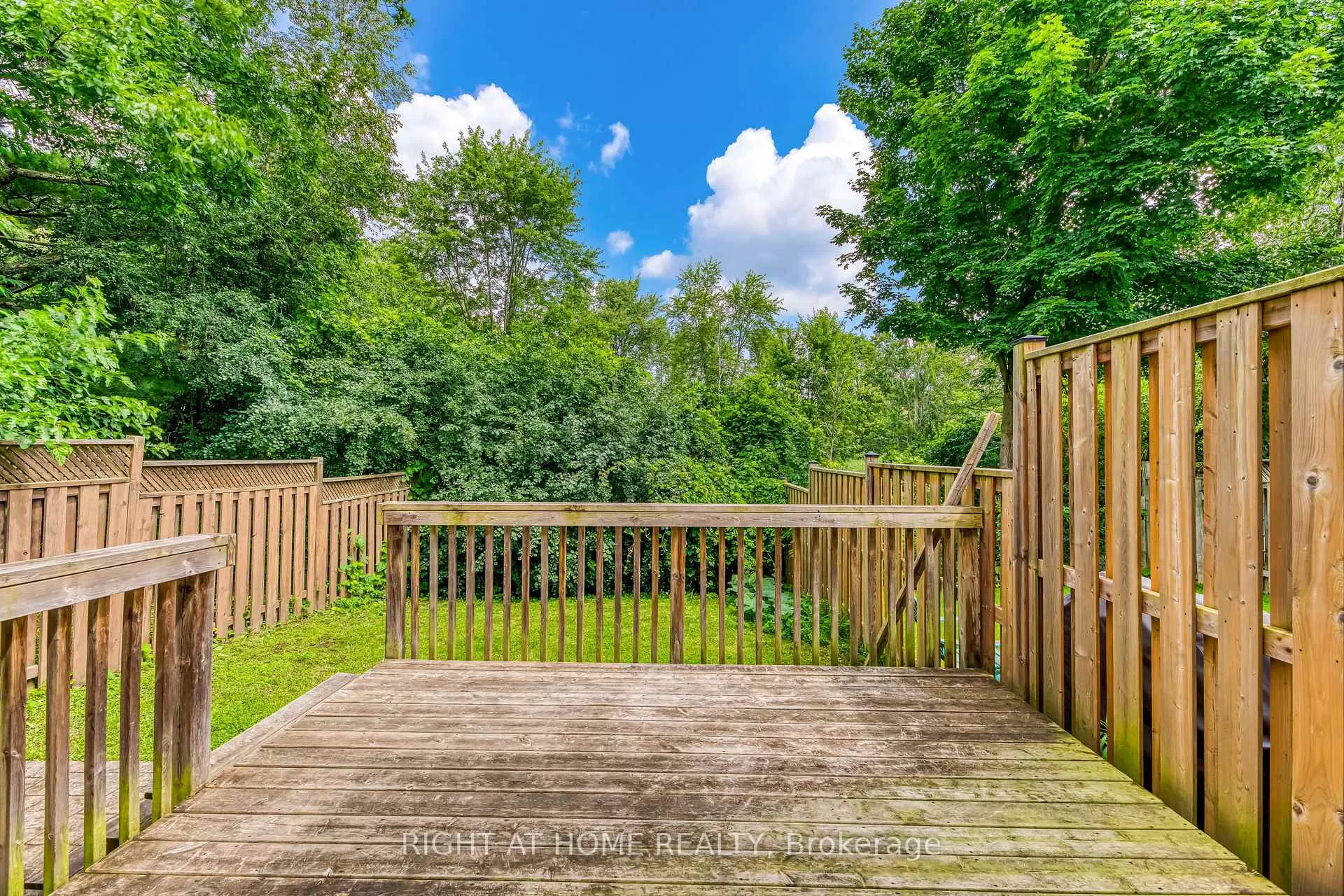Photo 40 of 68 Middlemiss Cres, Cambridge — HOMEH