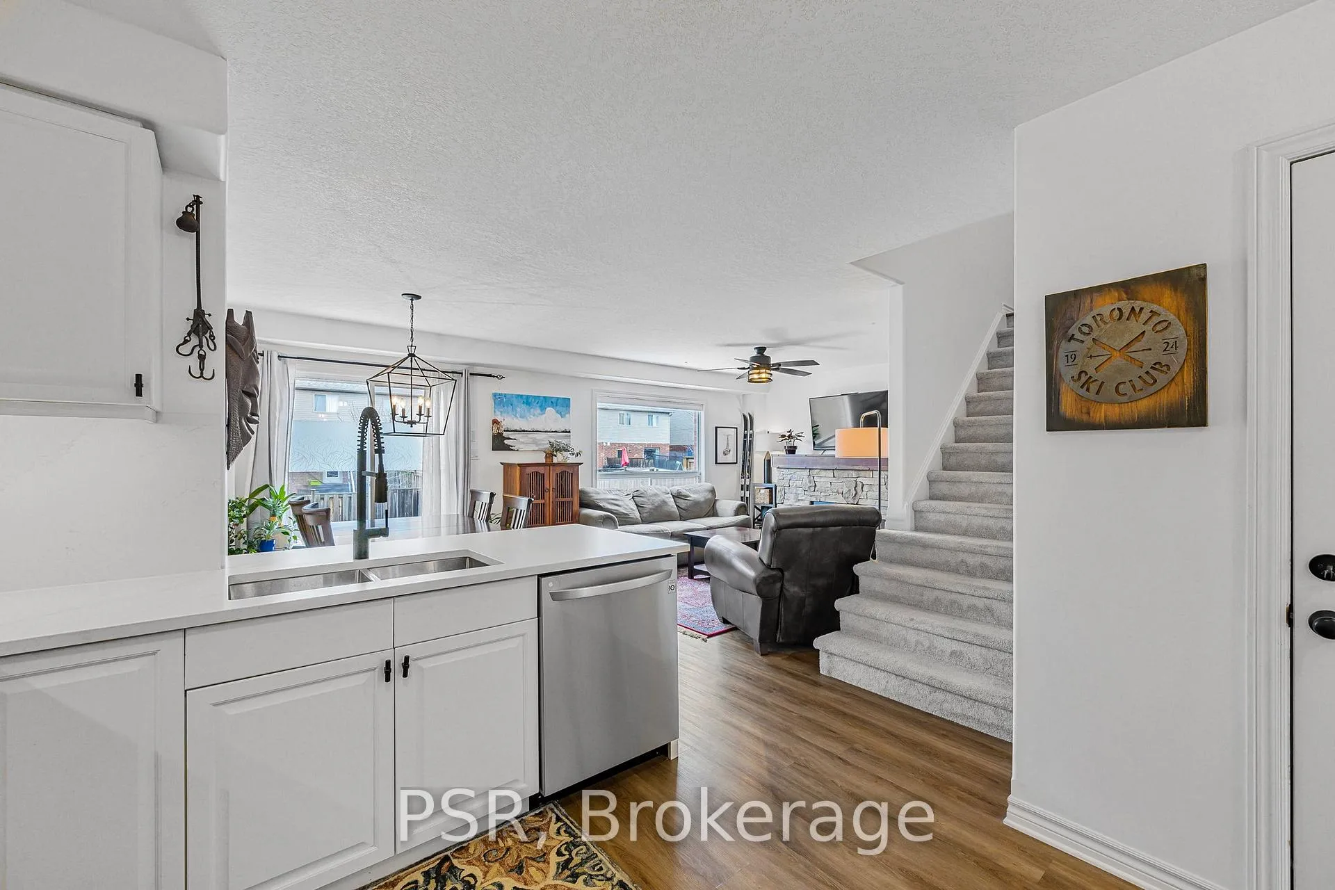 Photo 8 of 25 Patton Street, Collingwood — HOMEH