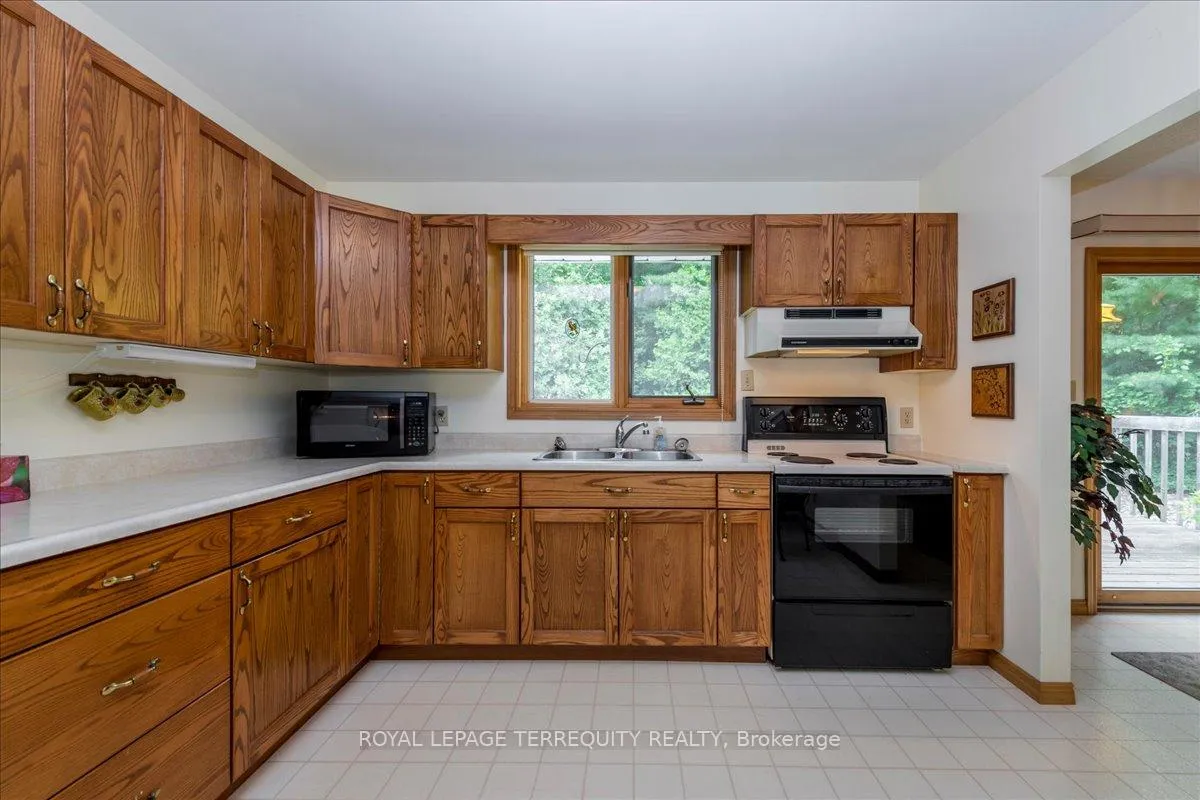 Photo 11 of 142 Fiddick Road, Brighton — HOMEH