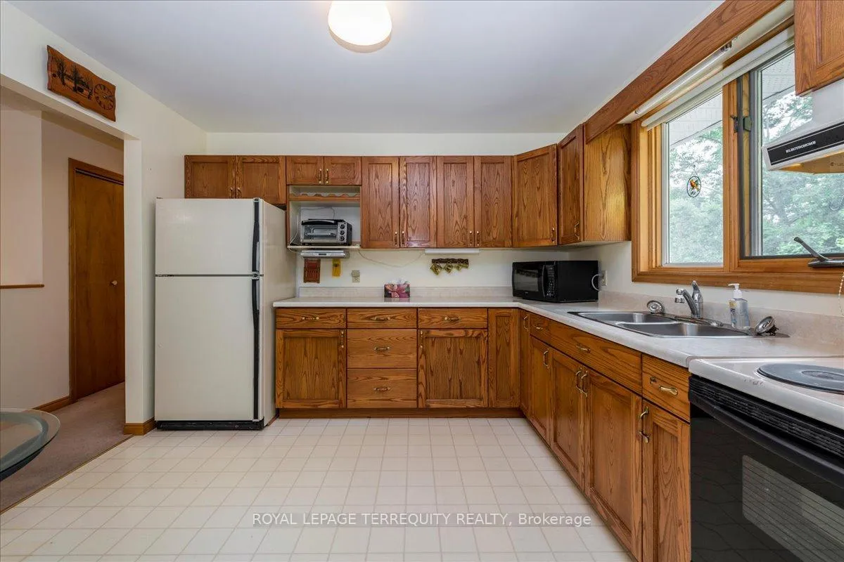 Photo 12 of 142 Fiddick Road, Brighton — HOMEH