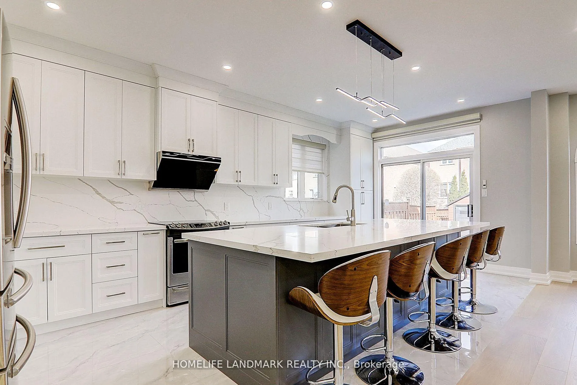 Photo 6 of 51 White Cedar Drive, Markham, Legacy — HOMEH