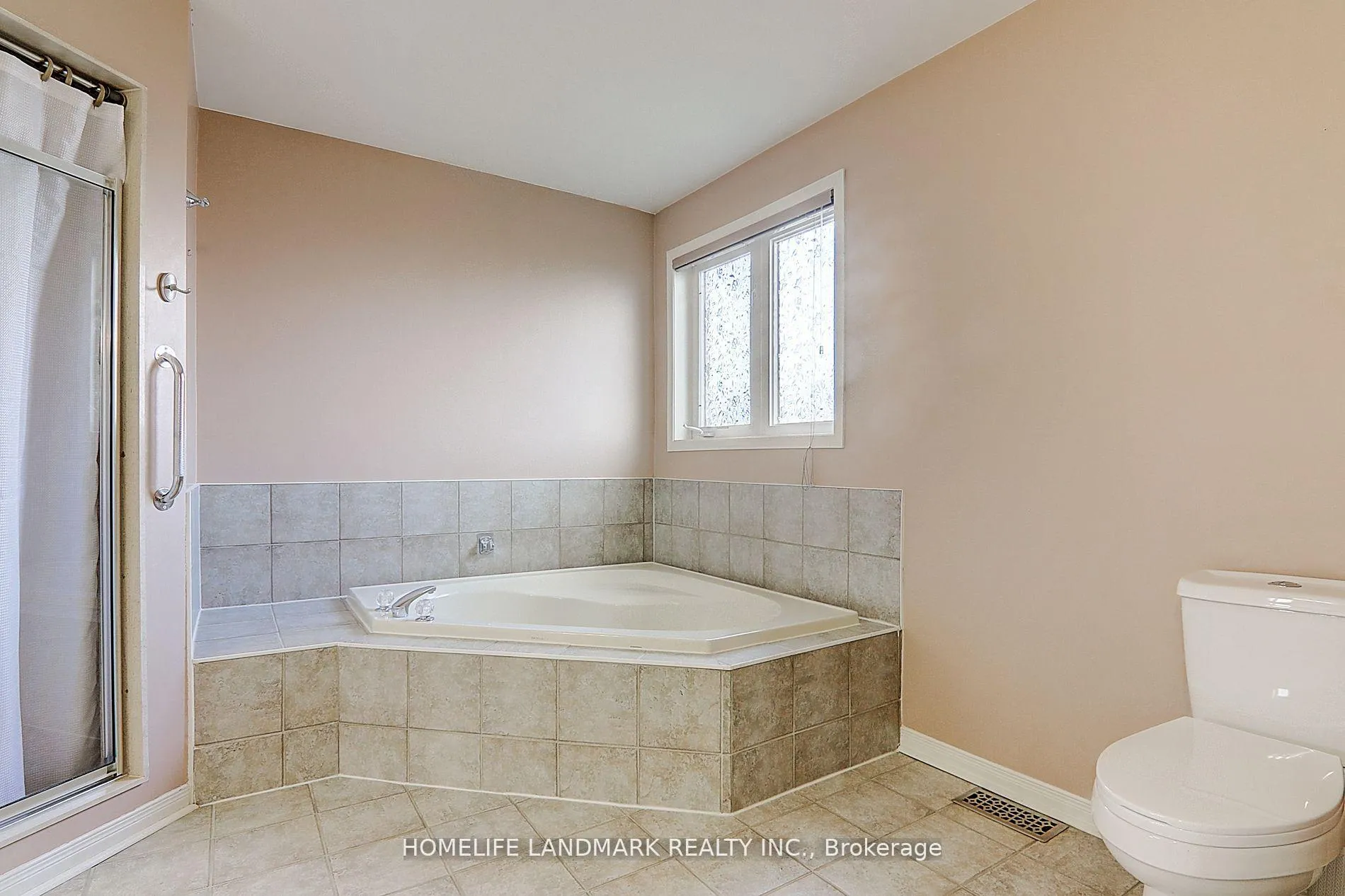 Photo 8 of 51 White Cedar Drive, Markham, Legacy — HOMEH