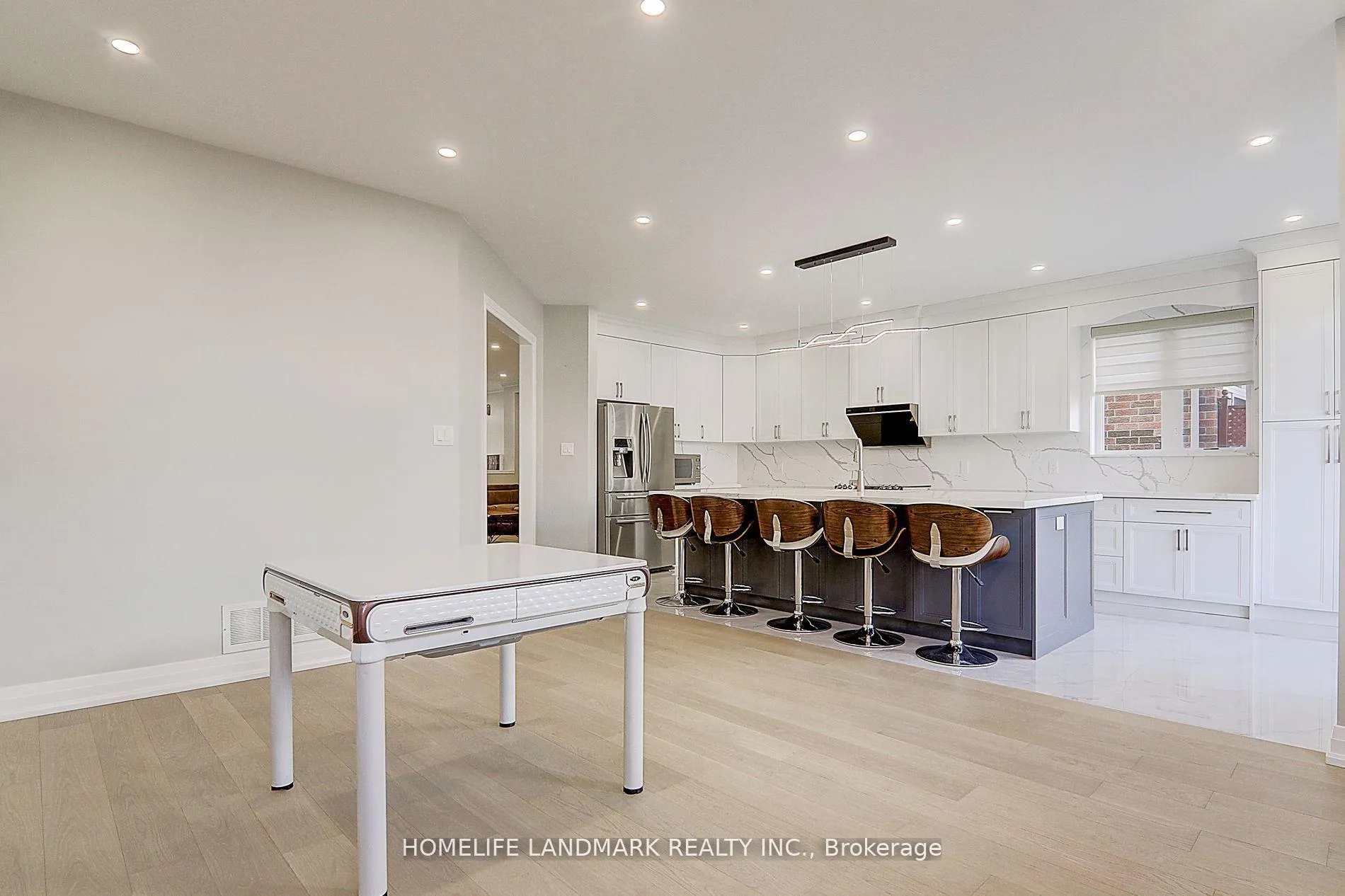 Photo 33 of 51 White Cedar Drive, Markham, Legacy — HOMEH