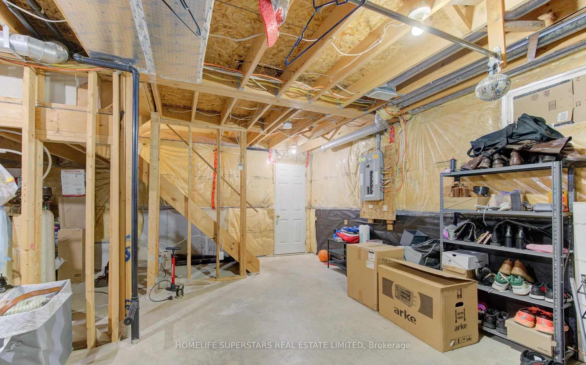 Photo 26 of 148 Snowdrop Crescent, Kitchener, Larentian West — HOMEH