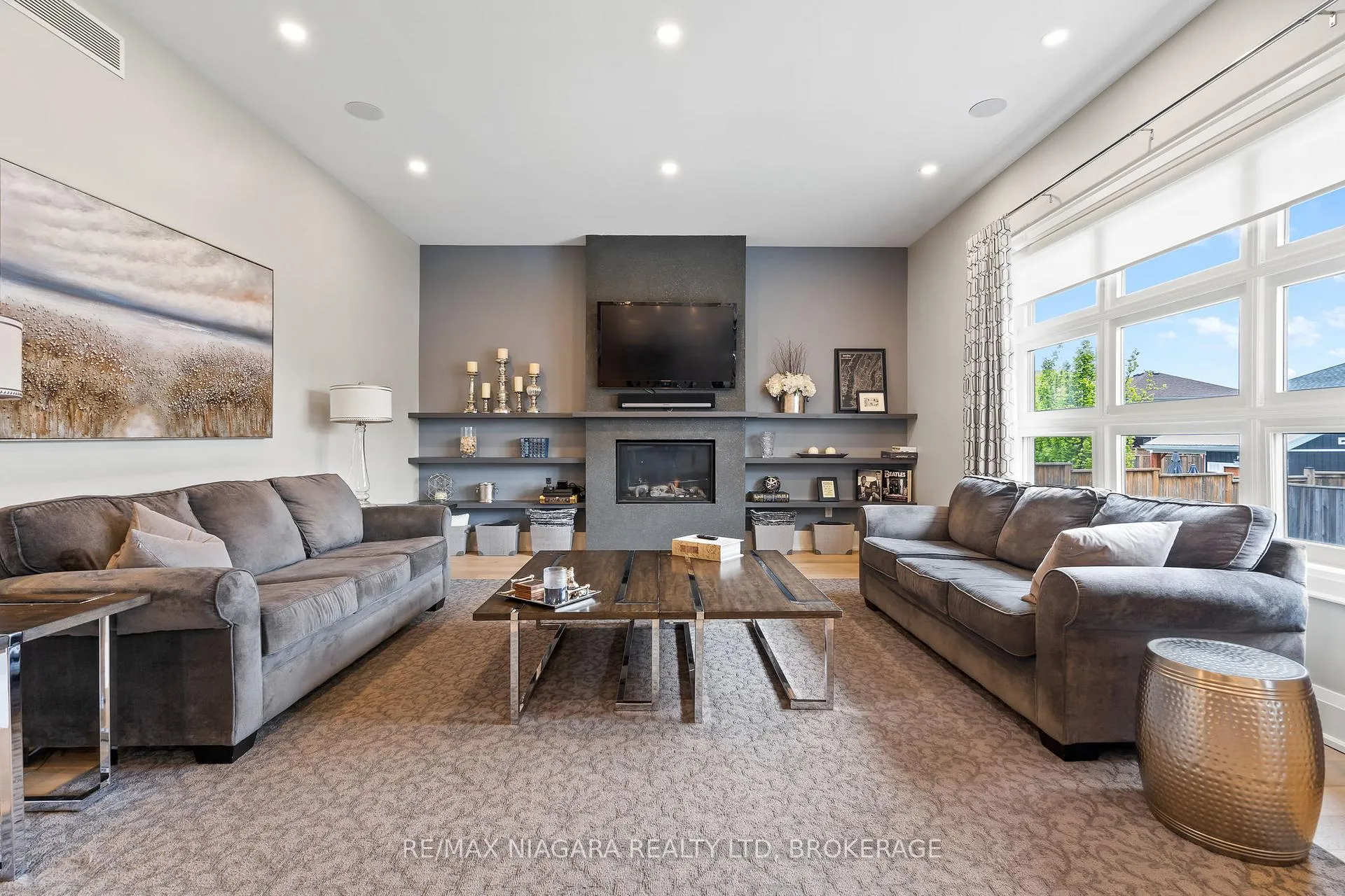 Photo 9 of 13 Francesco Crescent, St. Catharines, Rykert/Vansickle — HOMEH