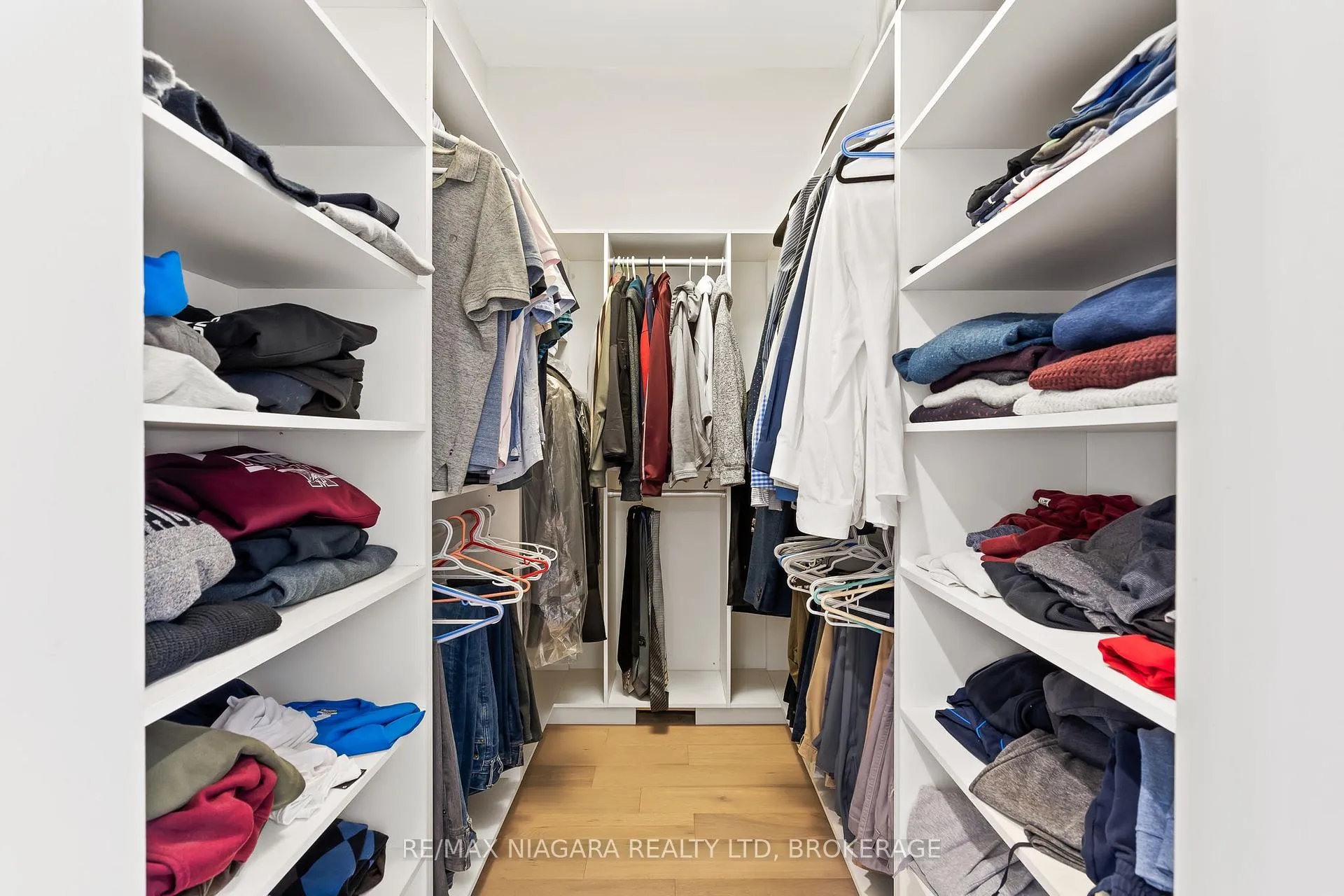 Photo 13 of 13 Francesco Crescent, St. Catharines, Rykert/Vansickle — HOMEH