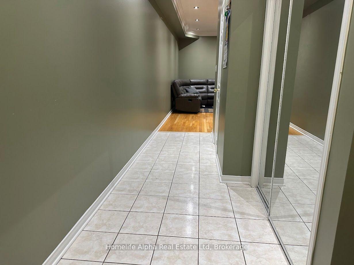 Photo 10 of 24 Jack Monkman Crescent, Markham, Cedarwood — HOMEH
