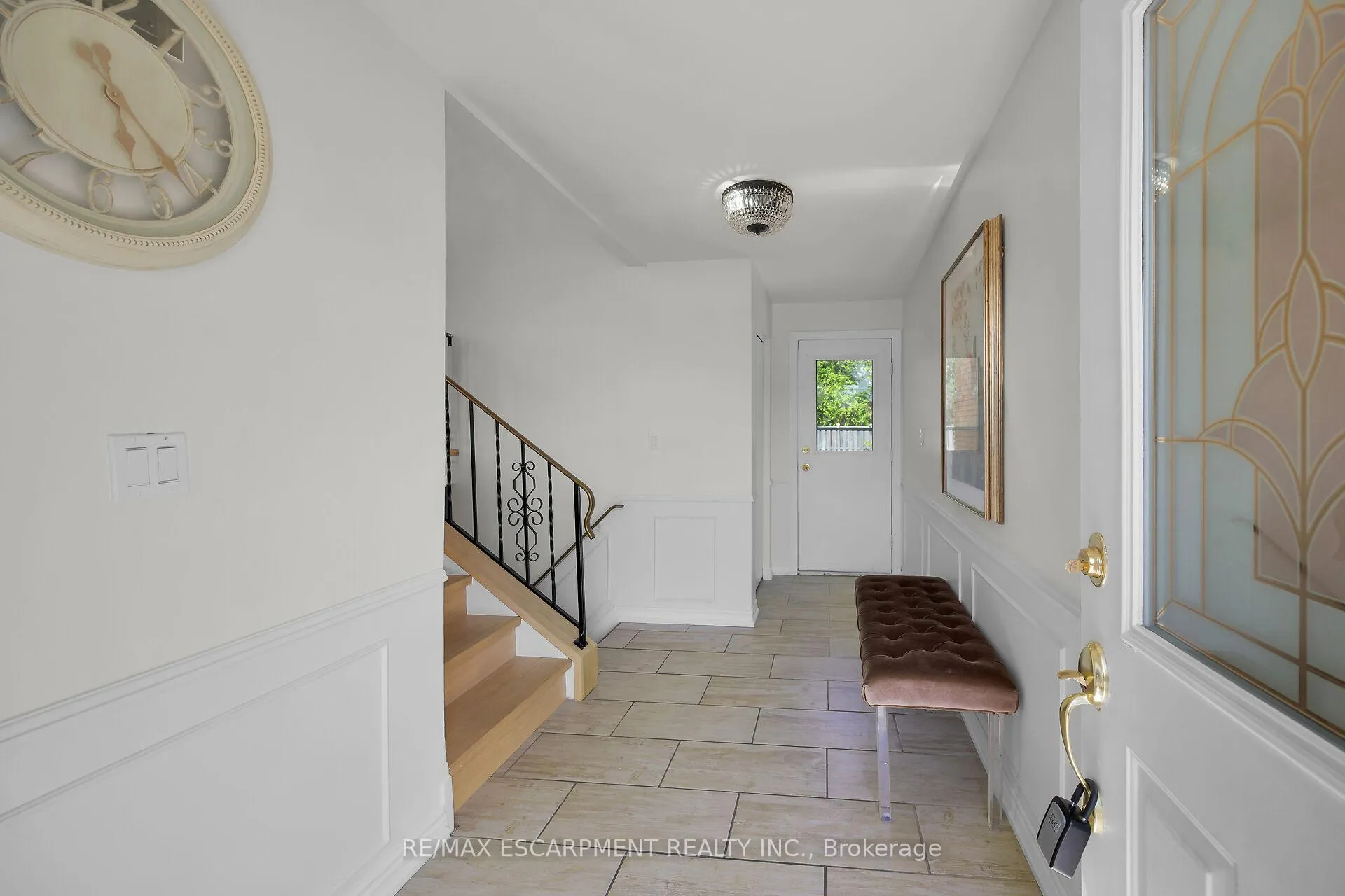 Photo 6 of 567 Queen Victoria Drive, Hamilton, Quinndale — HOMEH