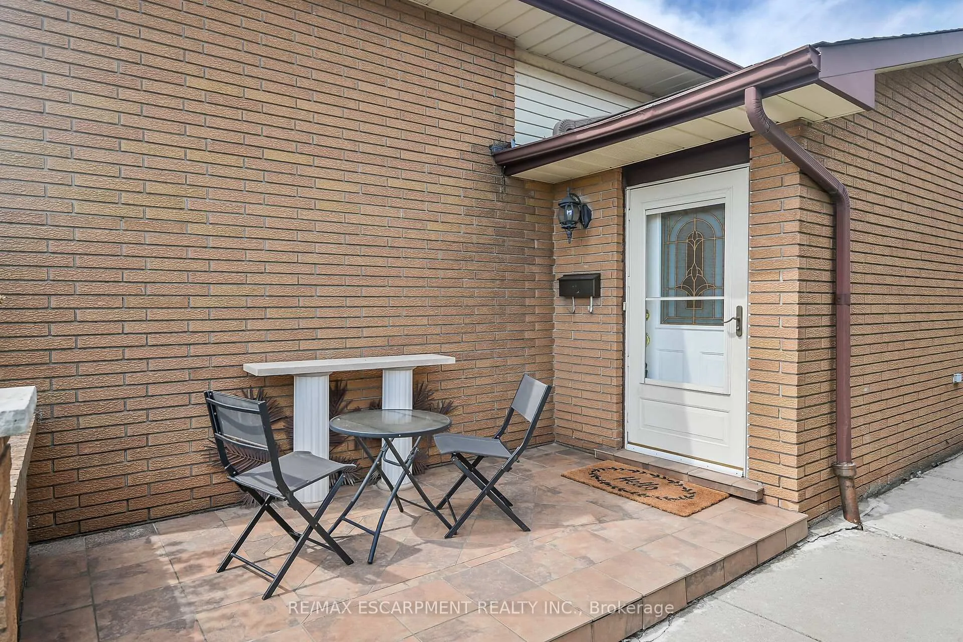 Photo 41 of 567 Queen Victoria Drive, Hamilton, Quinndale — HOMEH
