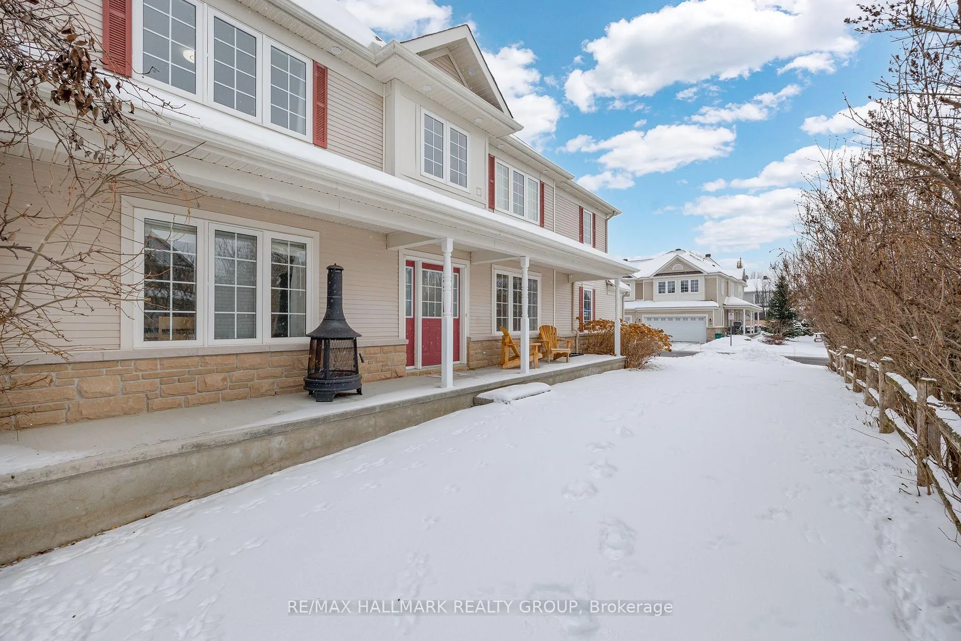Photo 4 of 320 Silbrass Private, Ottawa, Barrhaven - Stonebridge — HOMEH