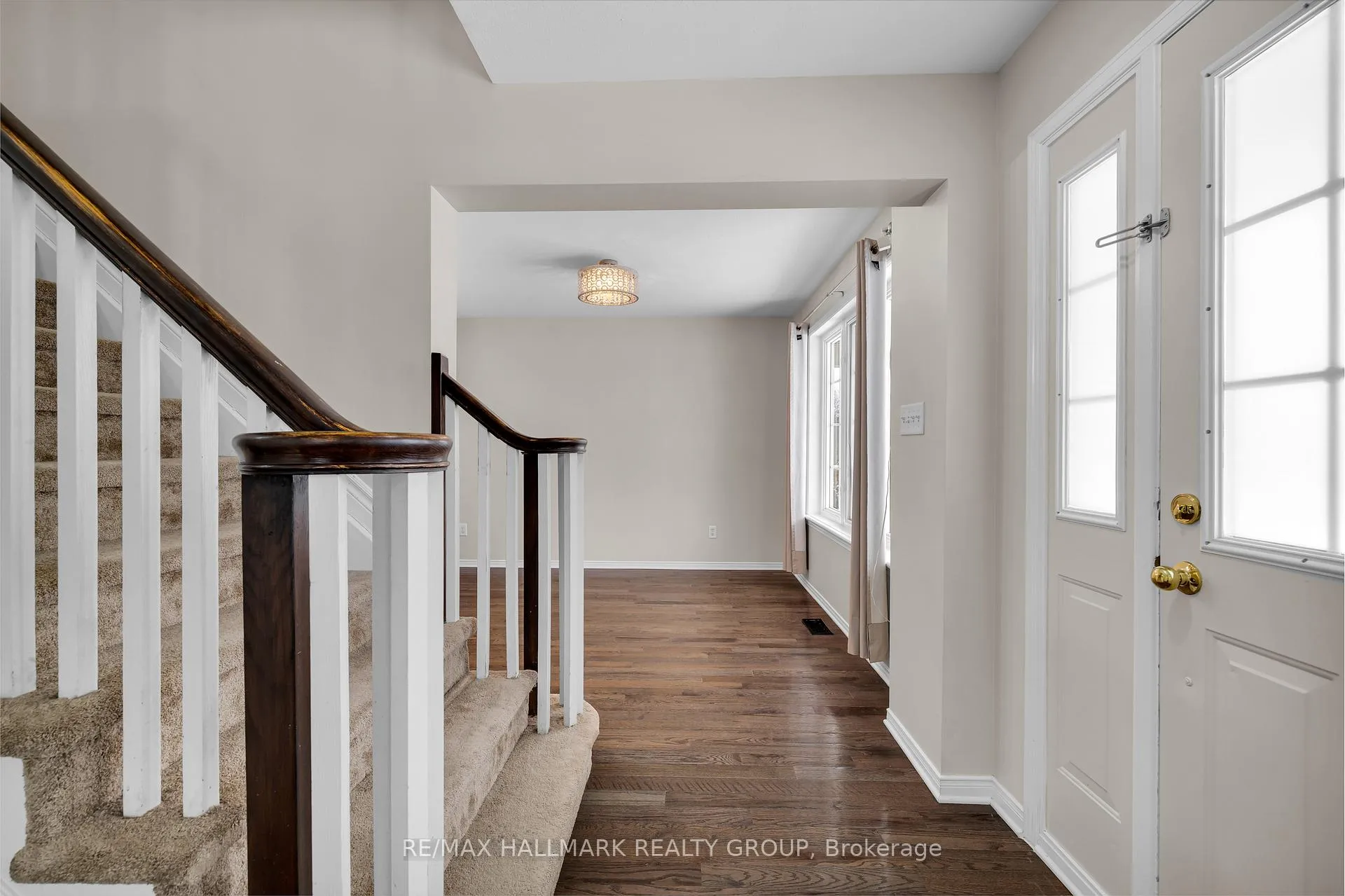 Photo 7 of 320 Silbrass Private, Ottawa, Barrhaven - Stonebridge — HOMEH