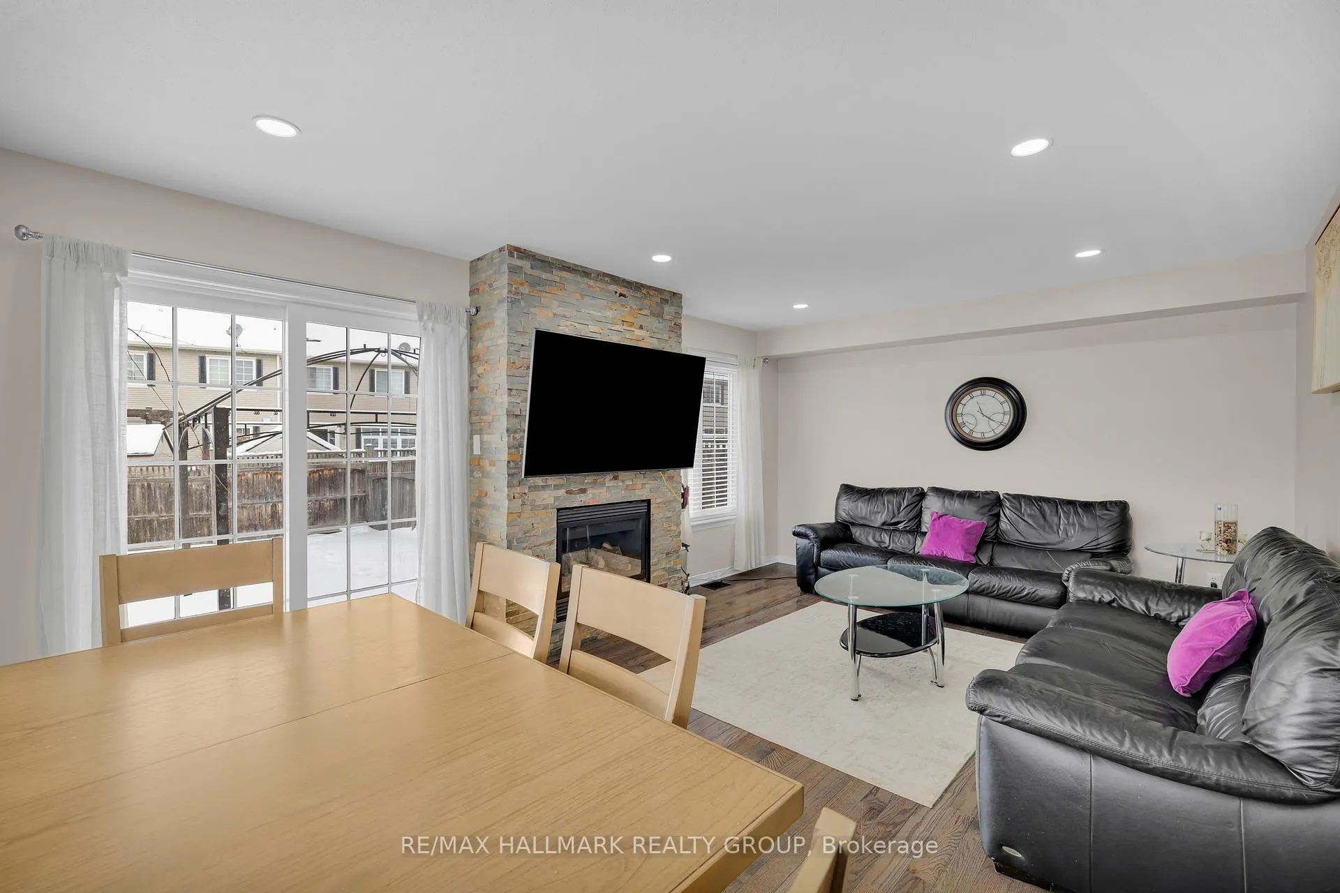 Photo 10 of 320 Silbrass Private, Ottawa, Barrhaven - Stonebridge — HOMEH