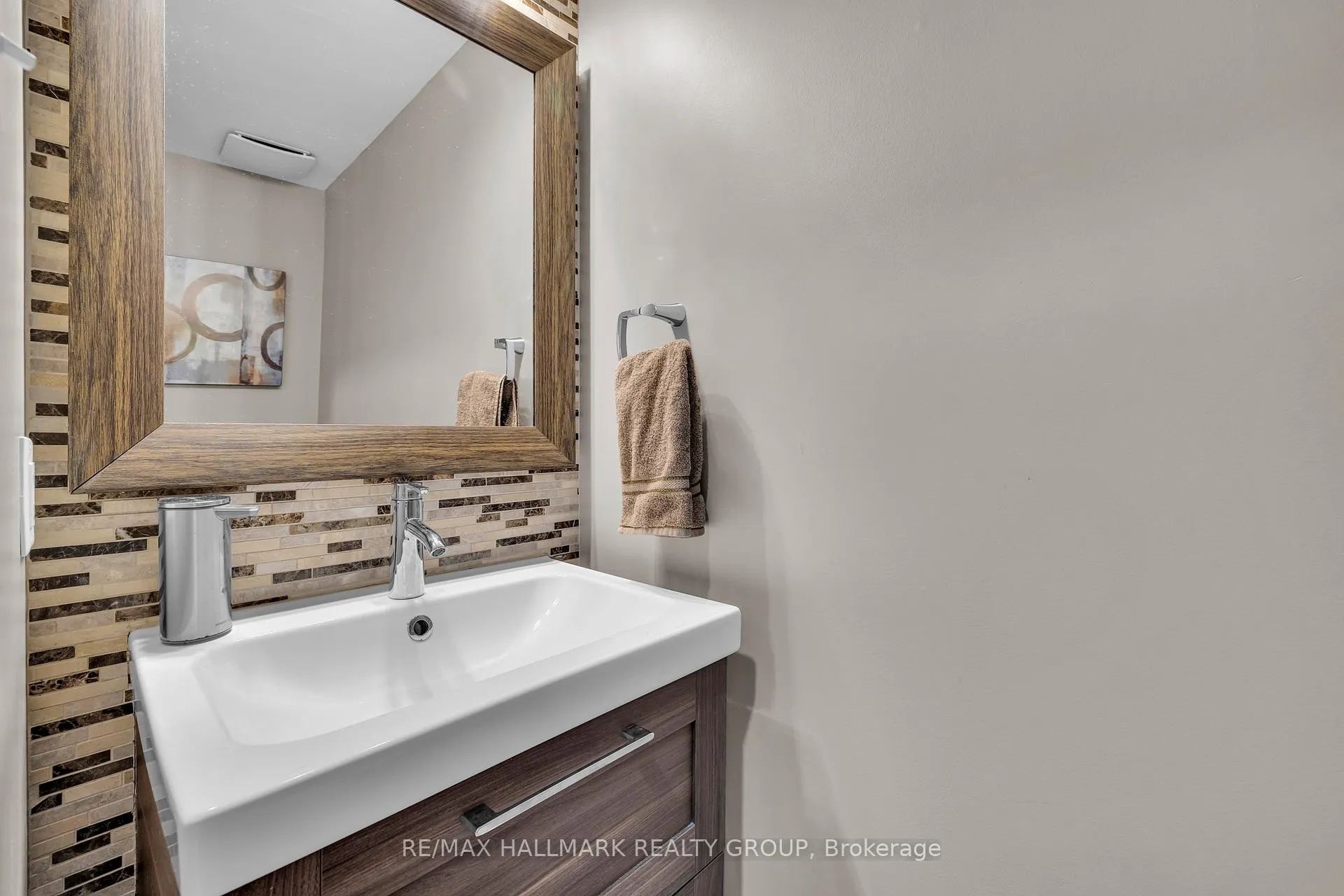 Photo 30 of 320 Silbrass Private, Ottawa, Barrhaven - Stonebridge — HOMEH
