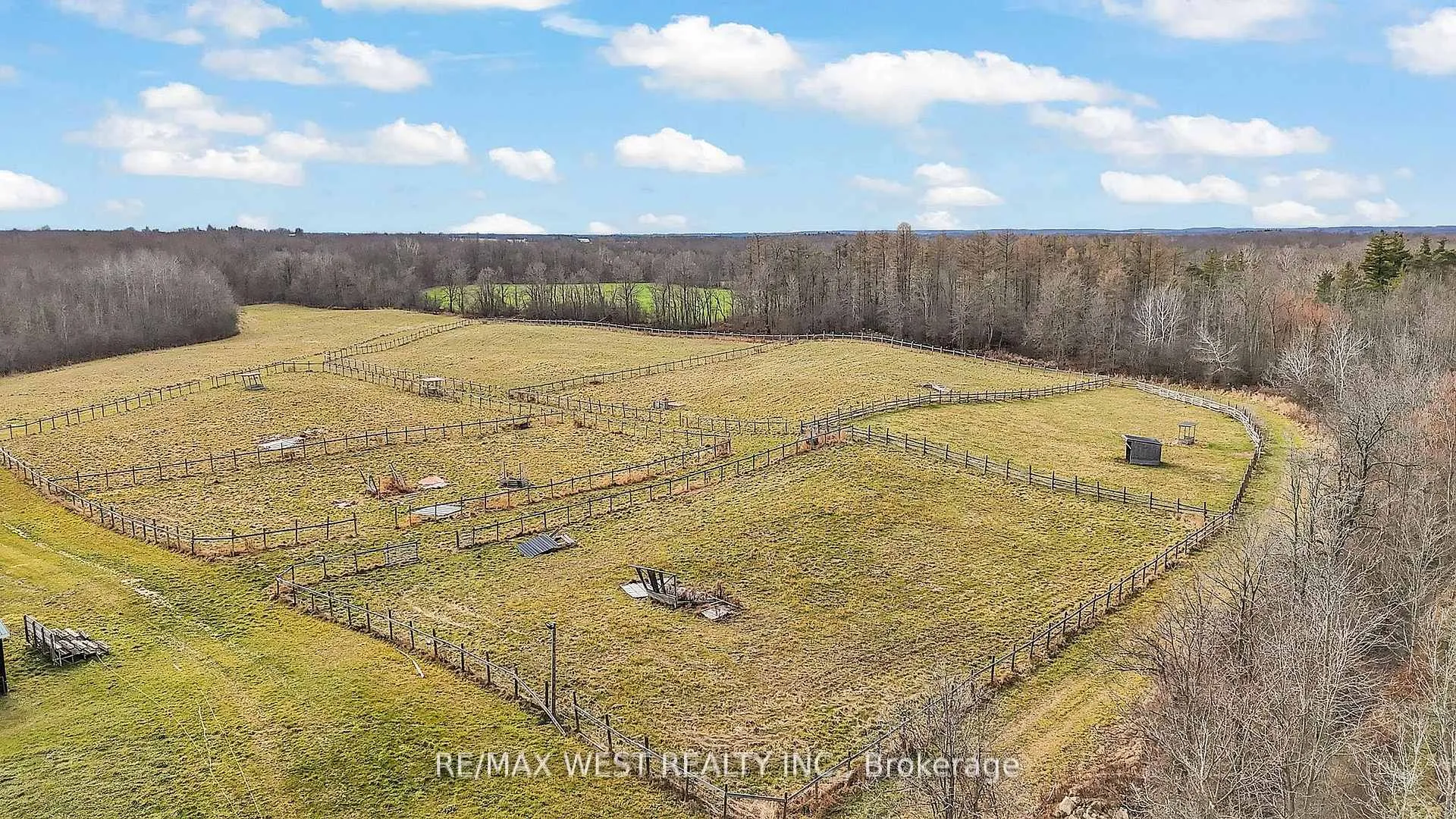 Photo 2 of 1802 Regional Rd 97, Cambridge, Silver Heights — HOMEH