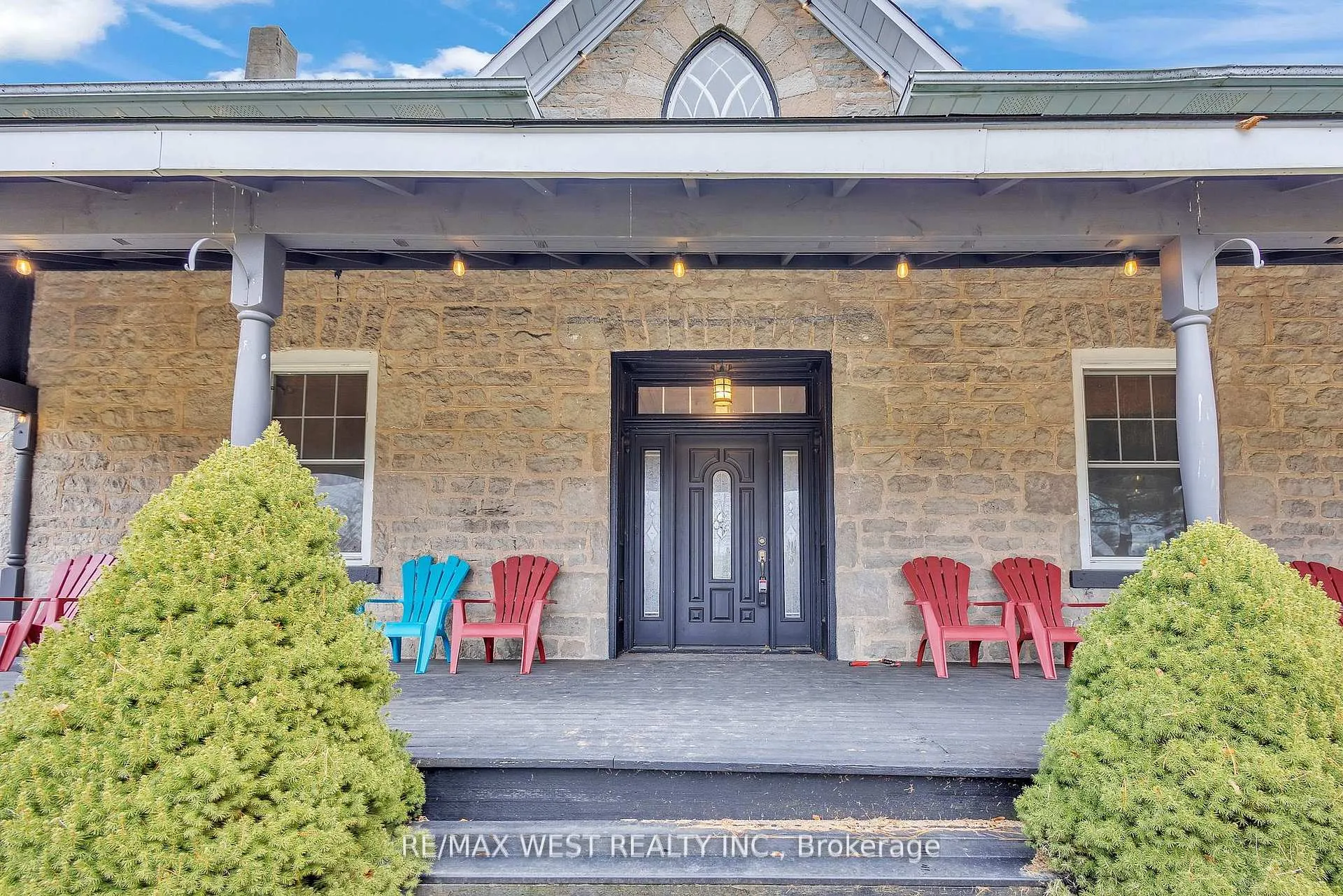 Photo 4 of 1802 Regional Rd 97, Cambridge, Silver Heights — HOMEH