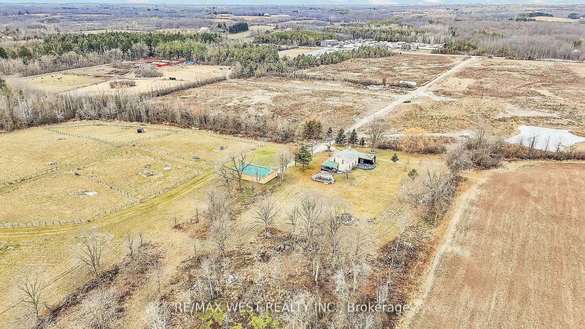 Photo 8 of 1802 Regional Rd 97, Cambridge, Silver Heights — HOMEH