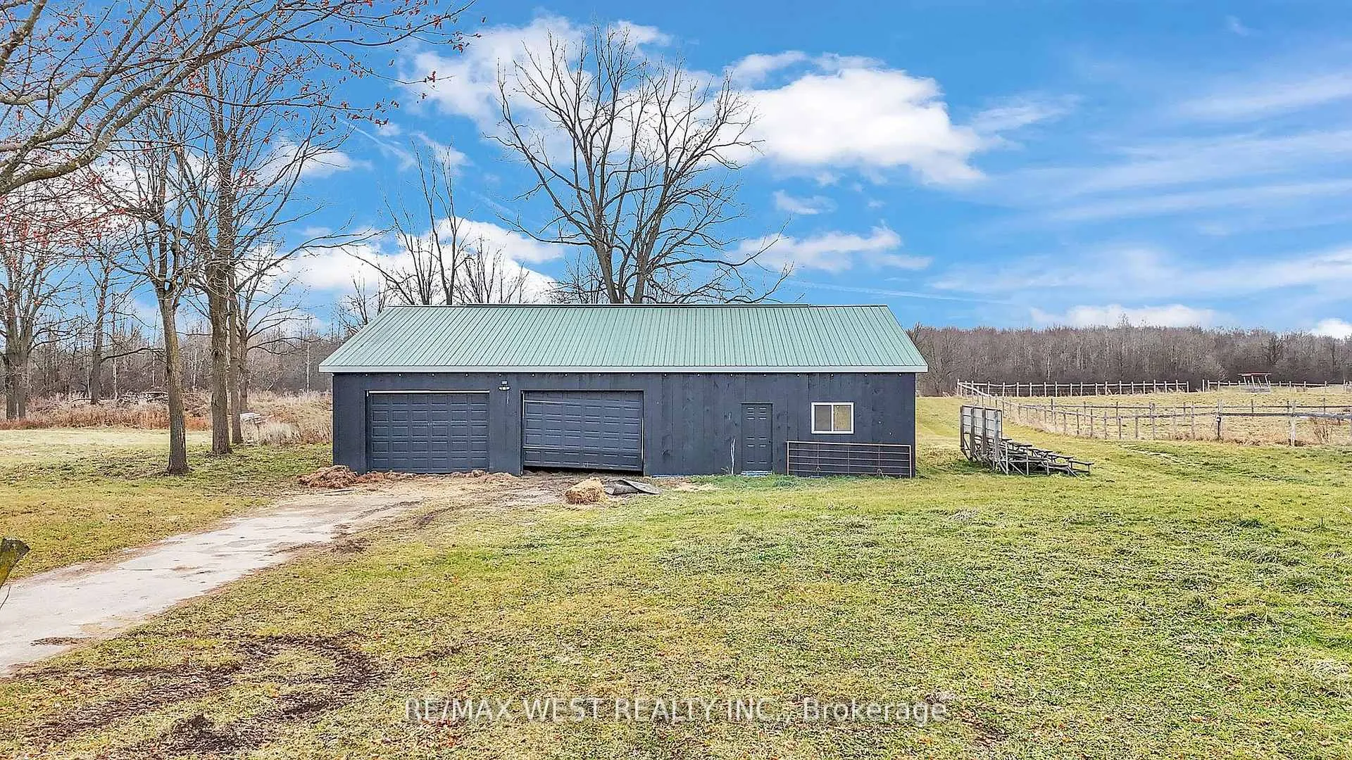 Photo 15 of 1802 Regional Rd 97, Cambridge, Silver Heights — HOMEH