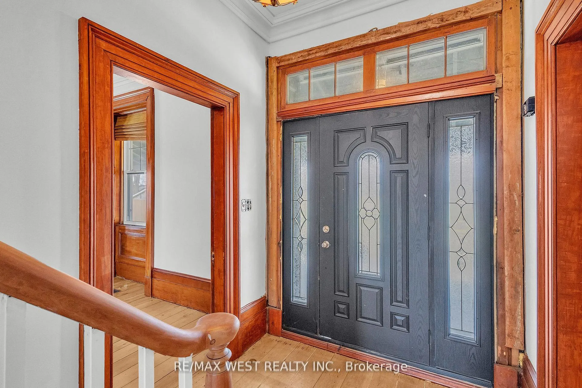 Photo 17 of 1802 Regional Rd 97, Cambridge, Silver Heights — HOMEH