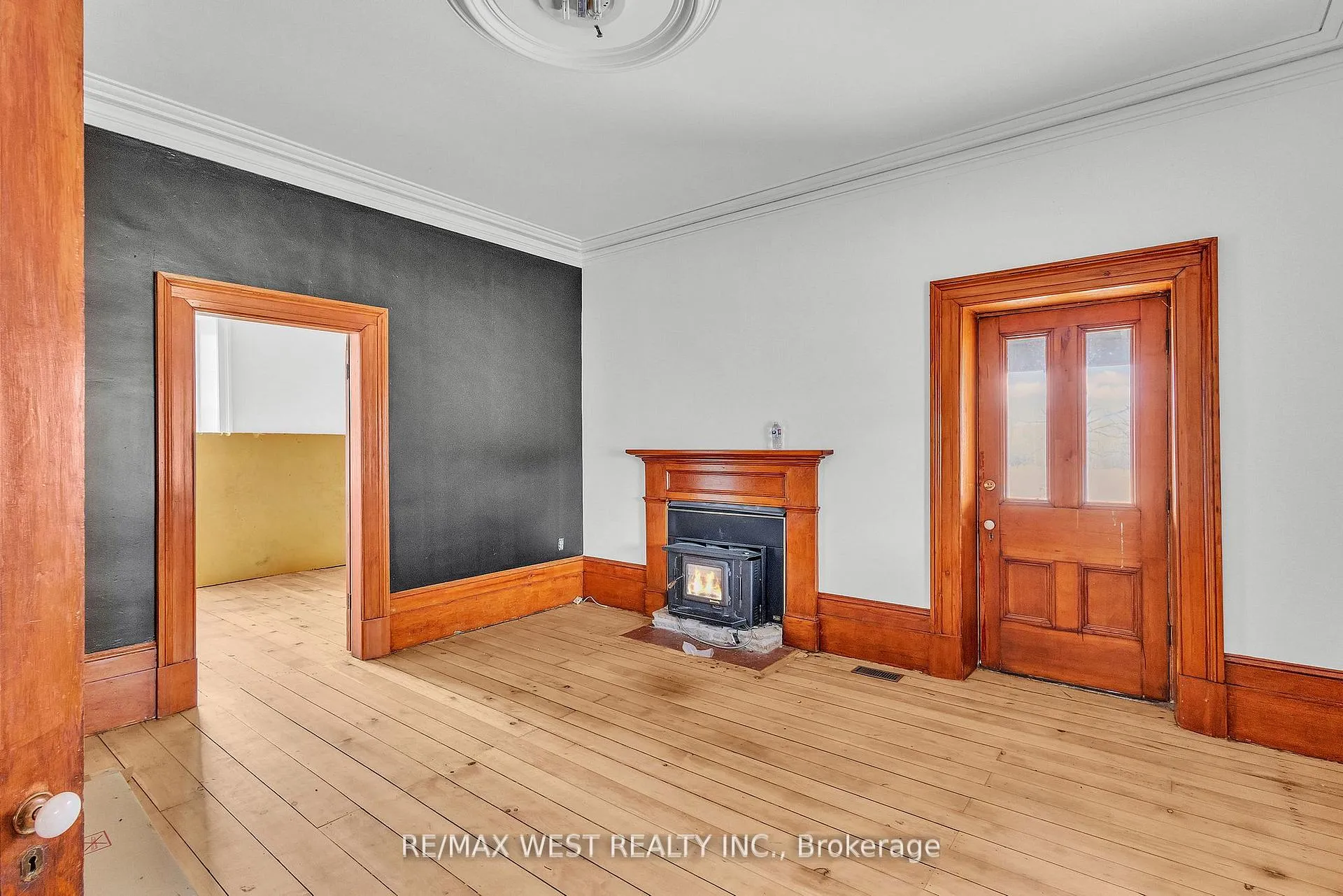 Photo 18 of 1802 Regional Rd 97, Cambridge, Silver Heights — HOMEH