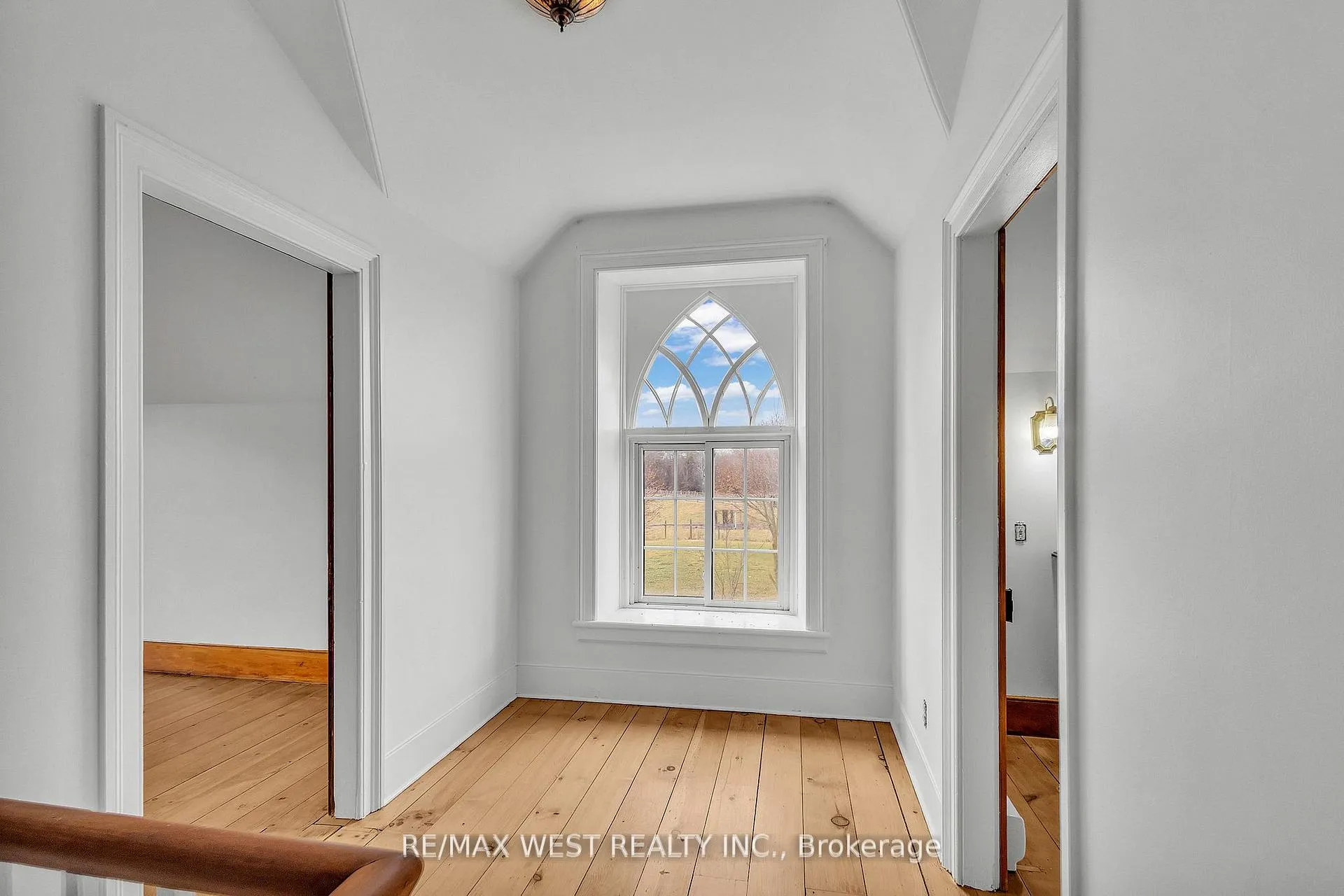 Photo 34 of 1802 Regional Rd 97, Cambridge, Silver Heights — HOMEH