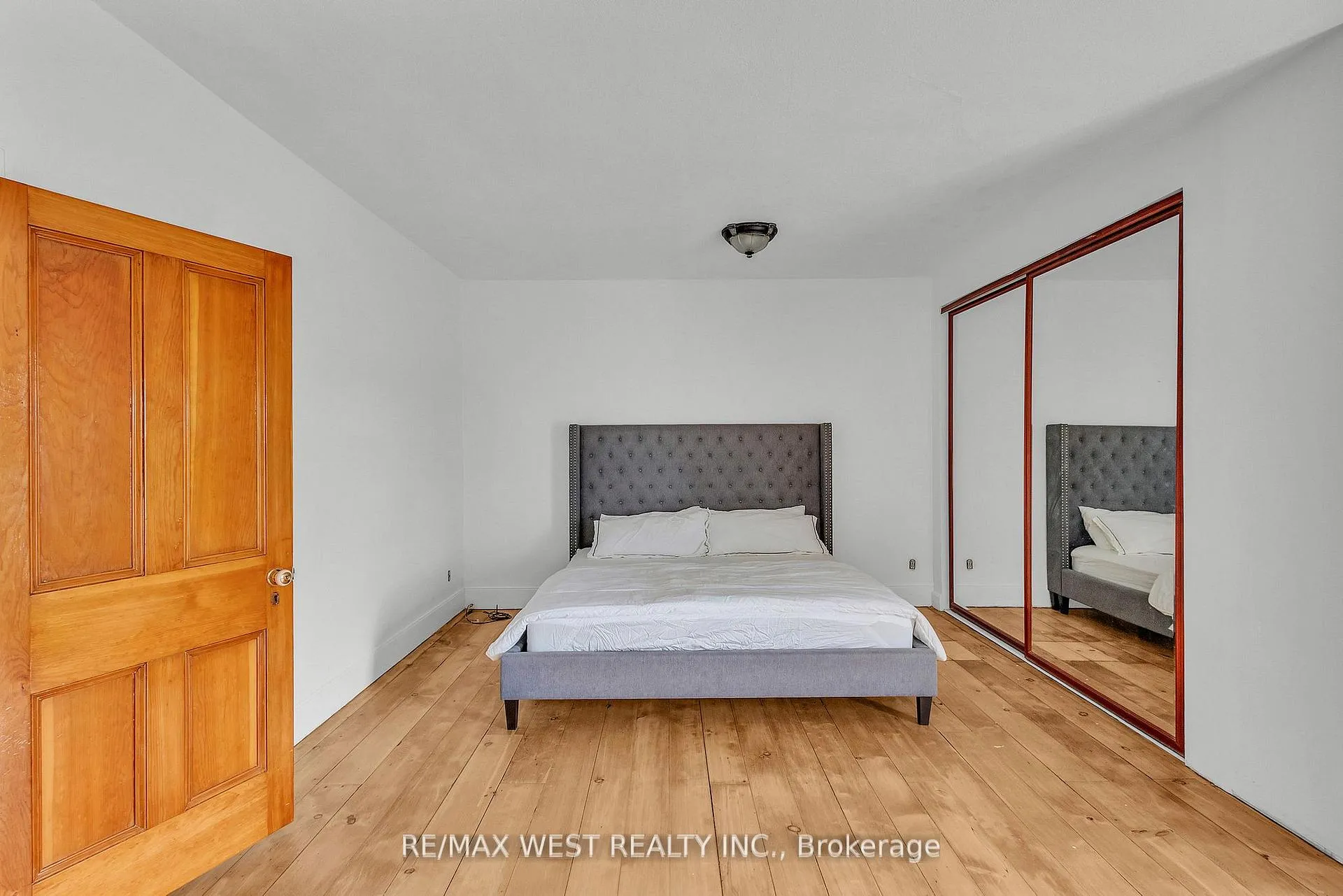 Photo 39 of 1802 Regional Rd 97, Cambridge, Silver Heights — HOMEH