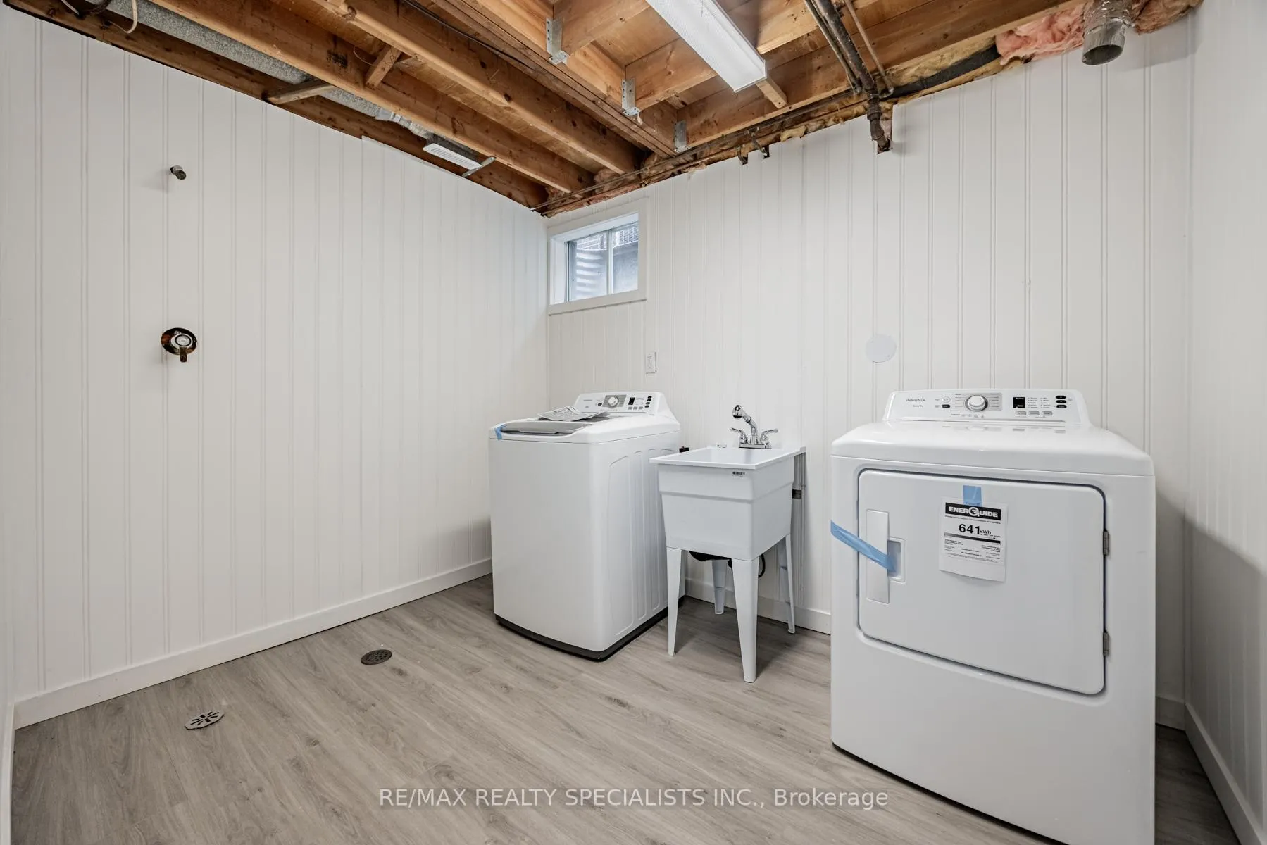 Photo 30 of 30 Winterfold Drive, Brampton, Madoc — HOMEH