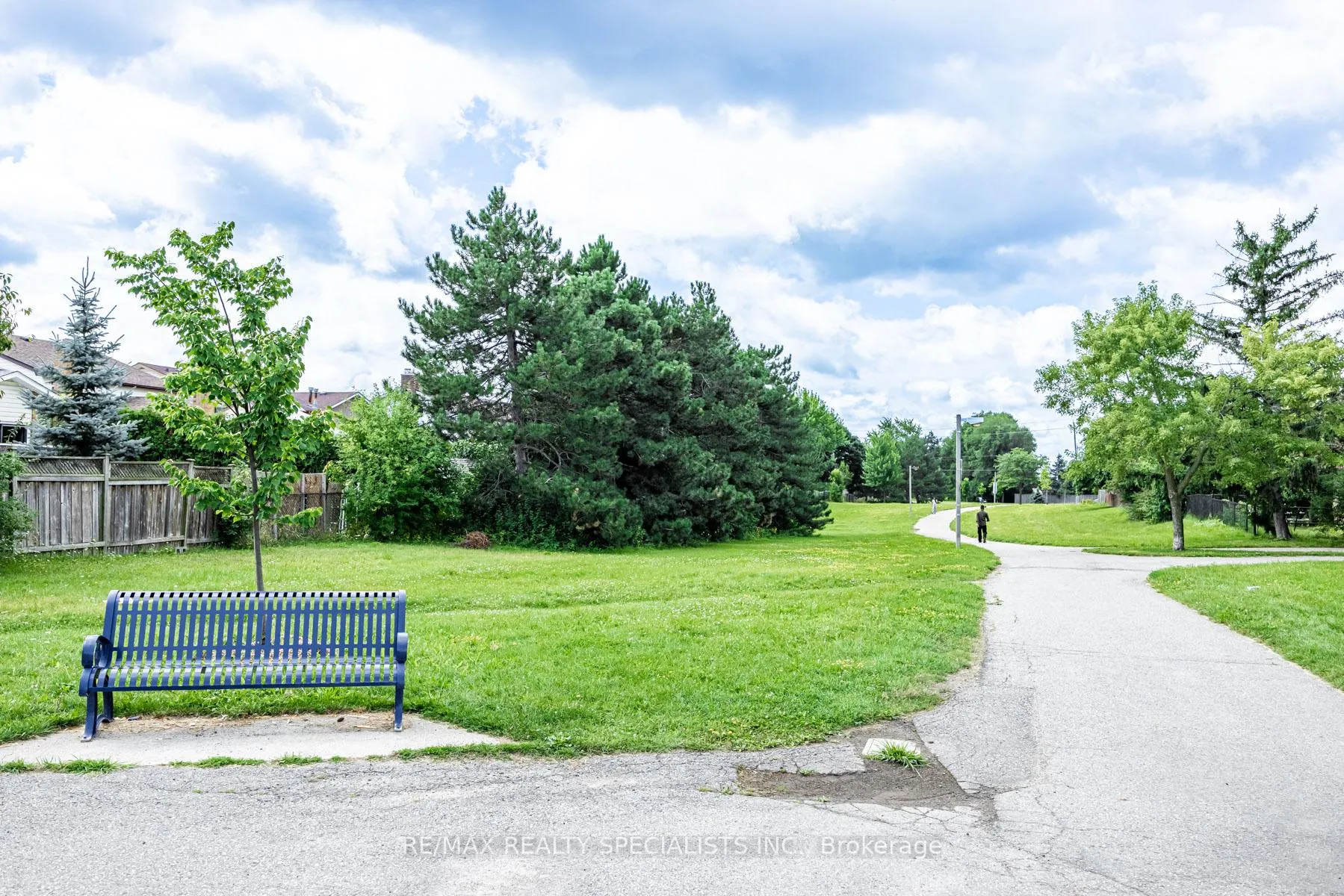 Photo 36 of 30 Winterfold Drive, Brampton, Madoc — HOMEH