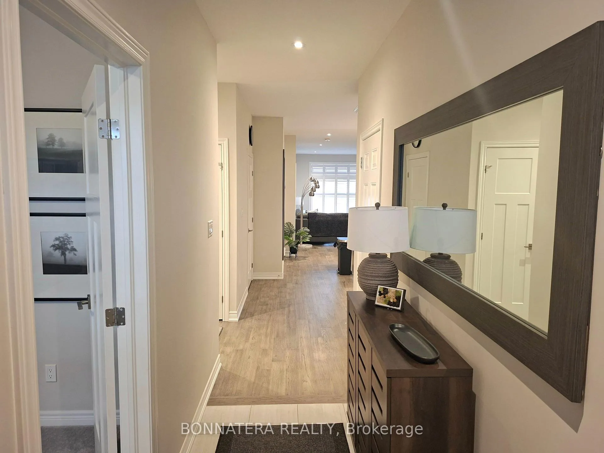 Photo 2 of 5 McClay Avenue, Grimsby, Grimsby East — HOMEH
