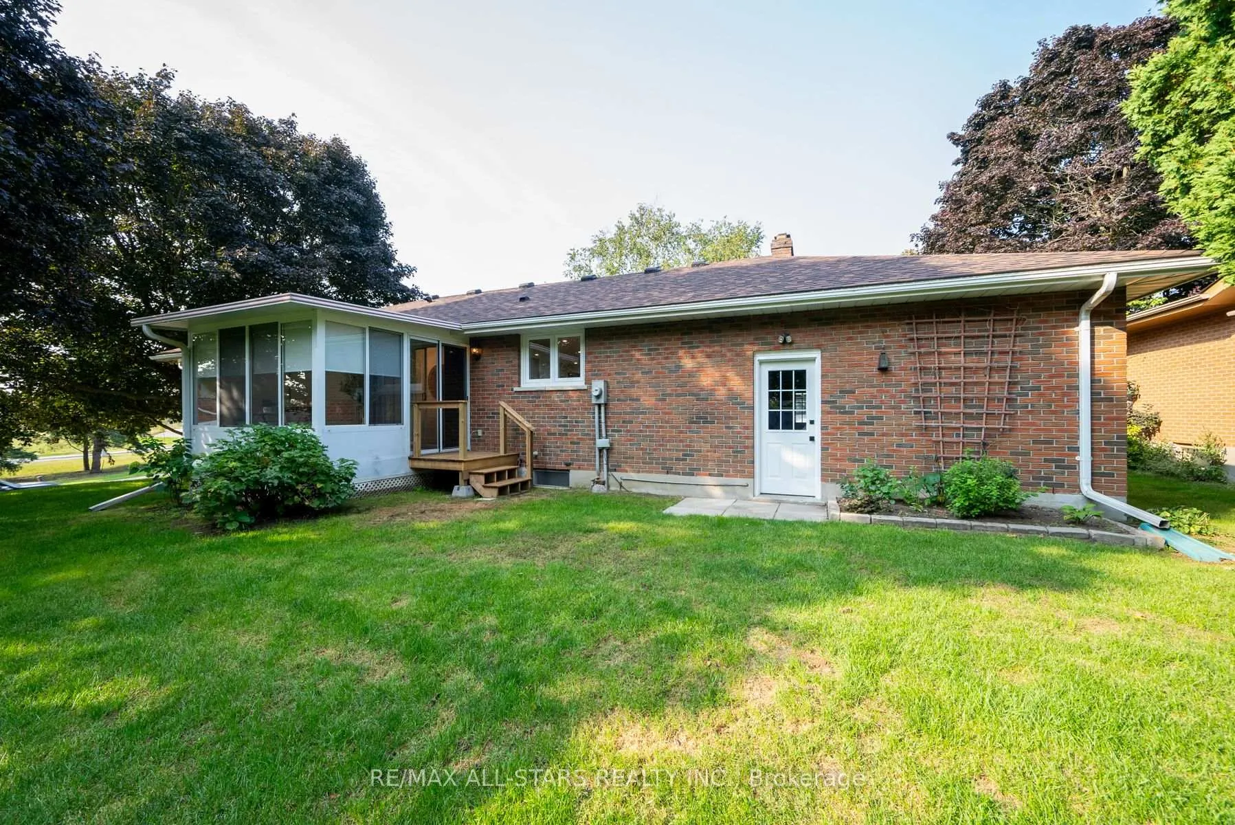Photo 11 of 5 Ottawa Street, Scugog, Port Perry — HOMEH