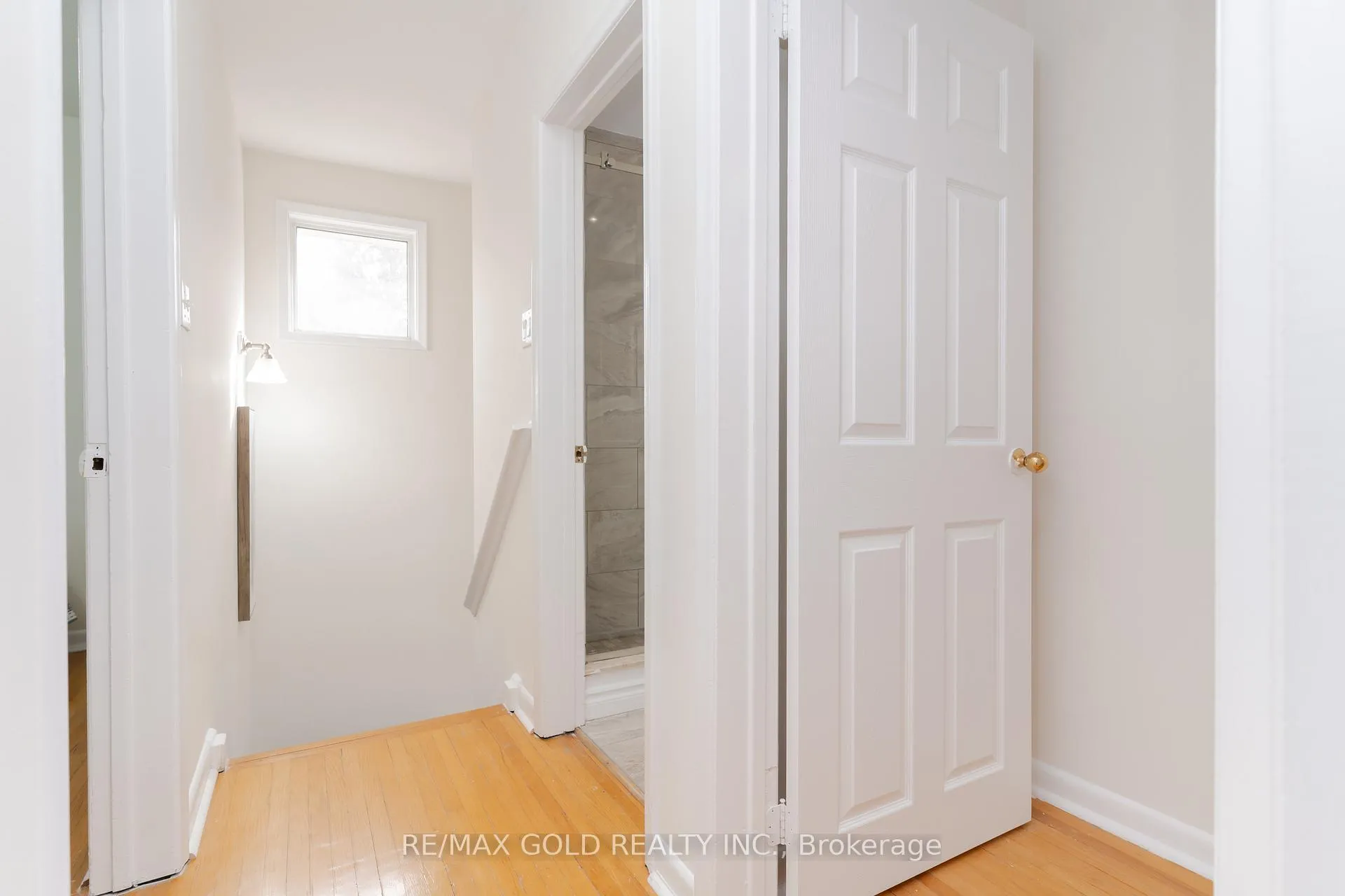 Photo 17 of 11 Autumn Boulevard, Brampton, Avondale — HOMEH