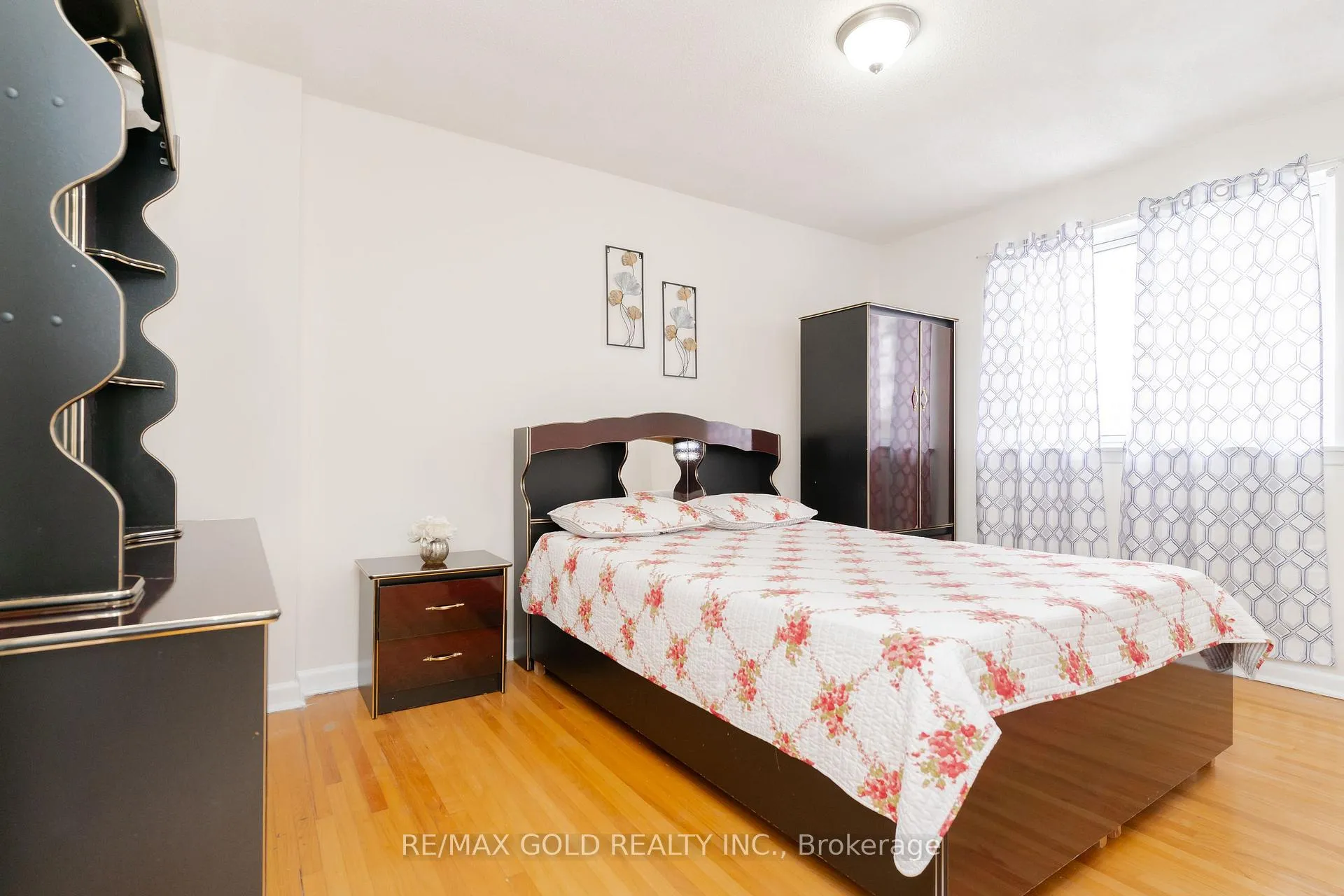 Photo 18 of 11 Autumn Boulevard, Brampton, Avondale — HOMEH