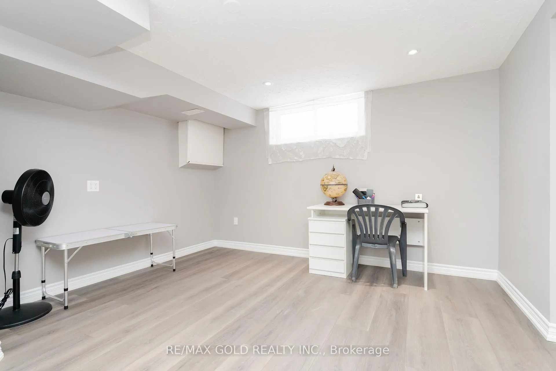 Photo 31 of 11 Autumn Boulevard, Brampton, Avondale — HOMEH