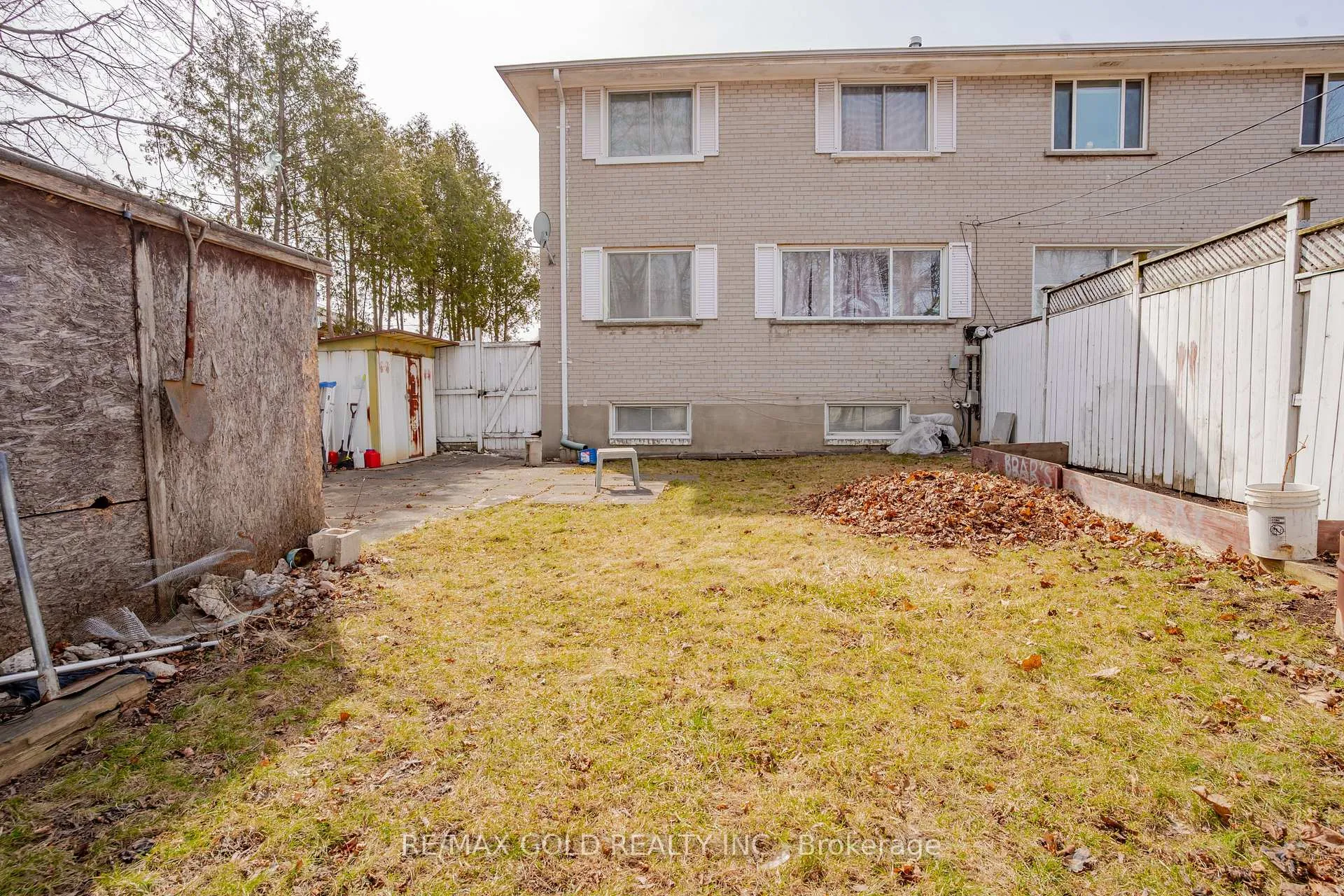 Photo 37 of 11 Autumn Boulevard, Brampton, Avondale — HOMEH