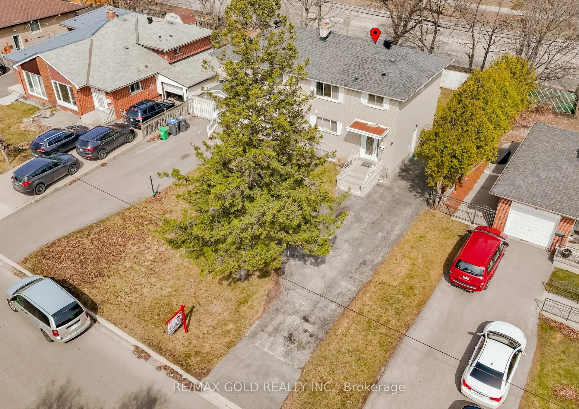 Photo 38 of 11 Autumn Boulevard, Brampton, Avondale — HOMEH