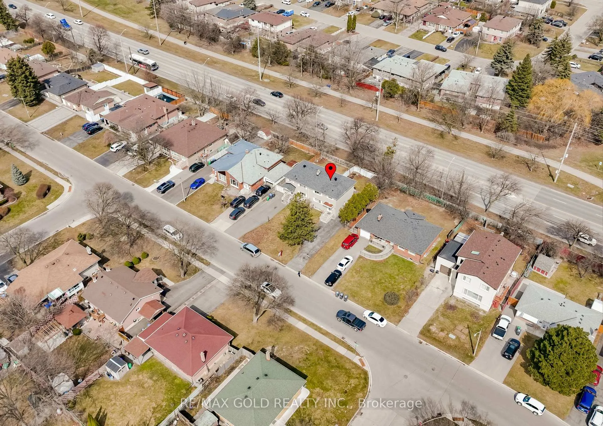 Photo 41 of 11 Autumn Boulevard, Brampton, Avondale — HOMEH