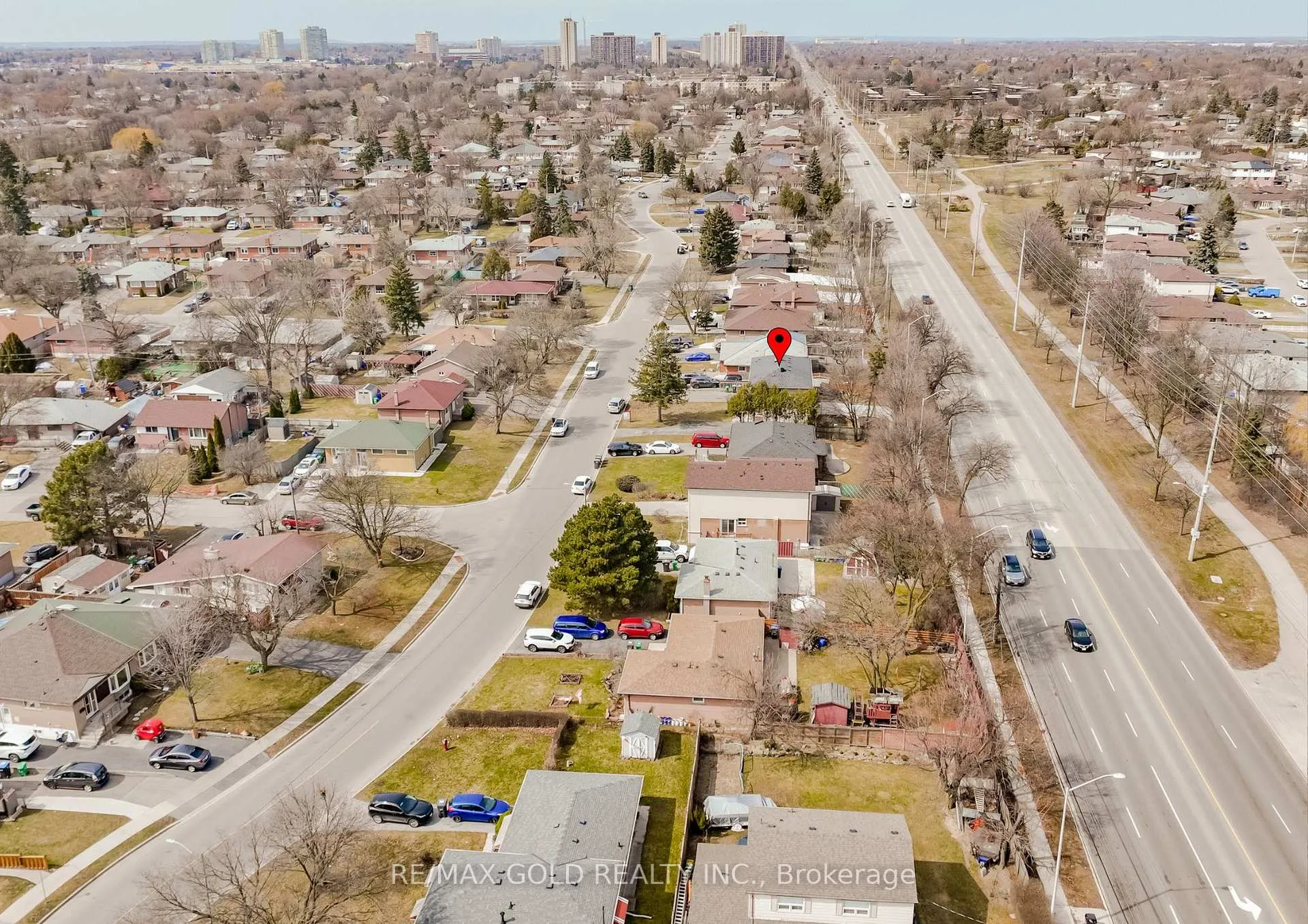 Photo 45 of 11 Autumn Boulevard, Brampton, Avondale — HOMEH