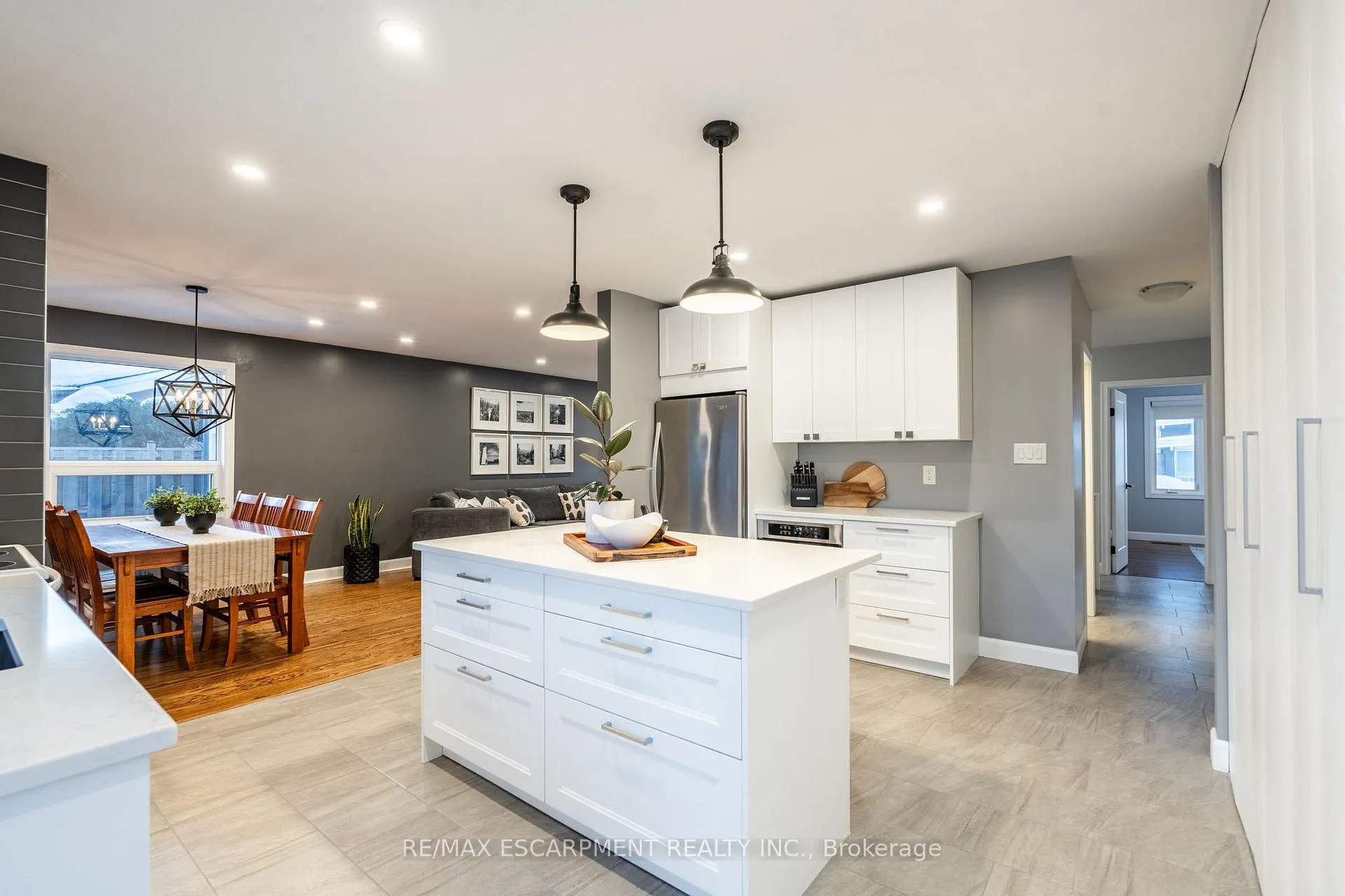 Photo 16 of 141 Buckingham Drive, Hamilton, Westcliffe — HOMEH